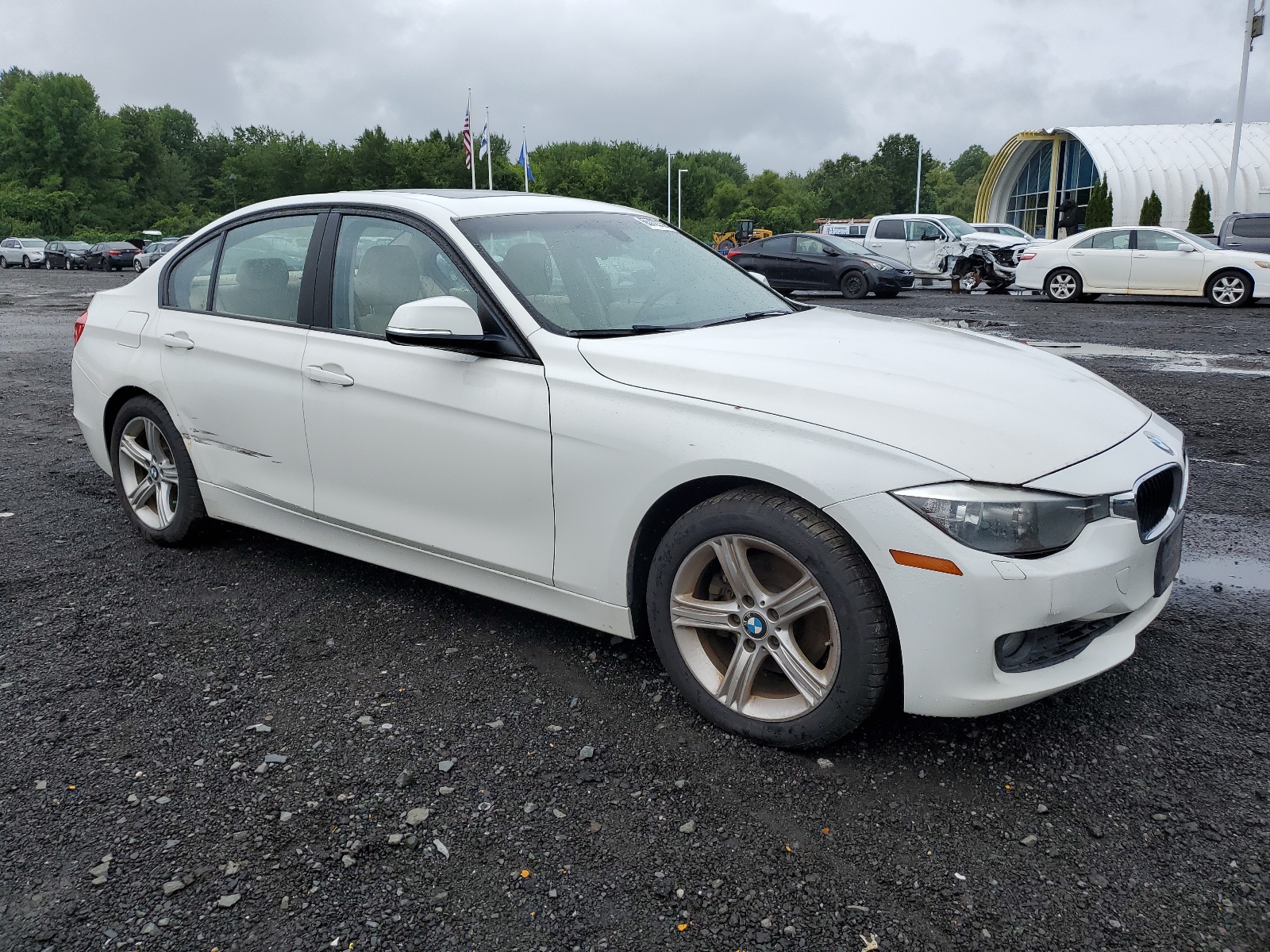 2013 BMW 328 Xi Sulev vin: WBA3B5G51DNS01997