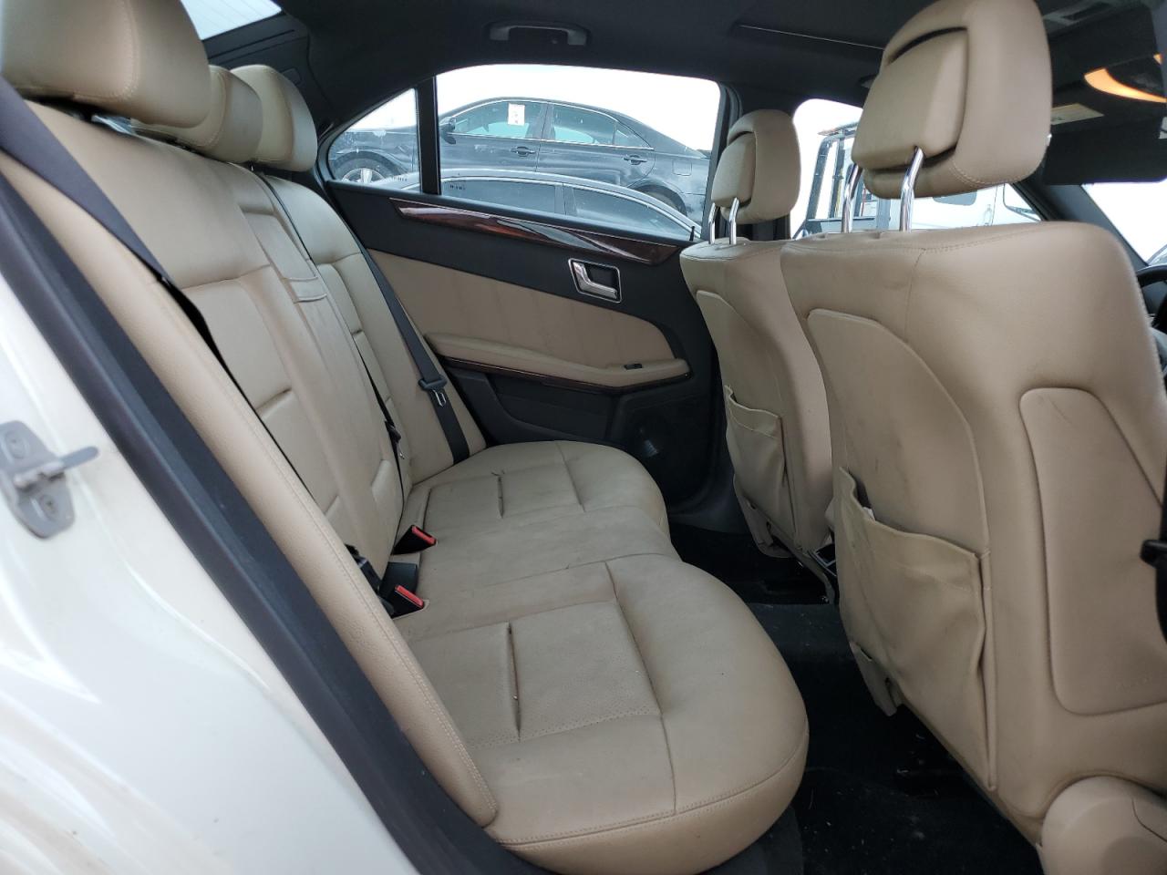 2010 Mercedes-Benz E 350 4Matic VIN: WDDHF8HB7AA261763 Lot: 68451594