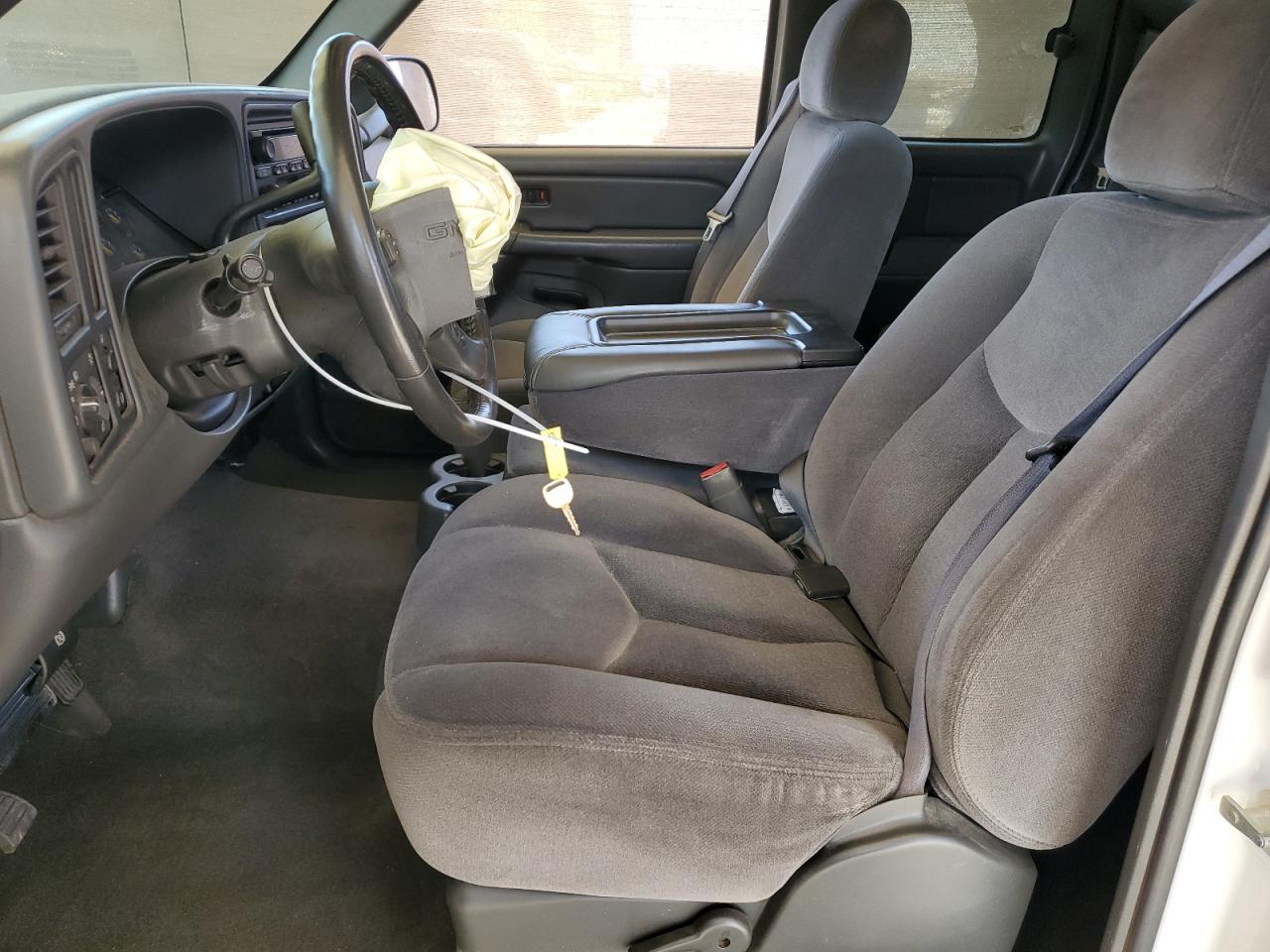 2005 GMC New Sierra C1500 VIN: 2GTEC19V951343970 Lot: 66200964