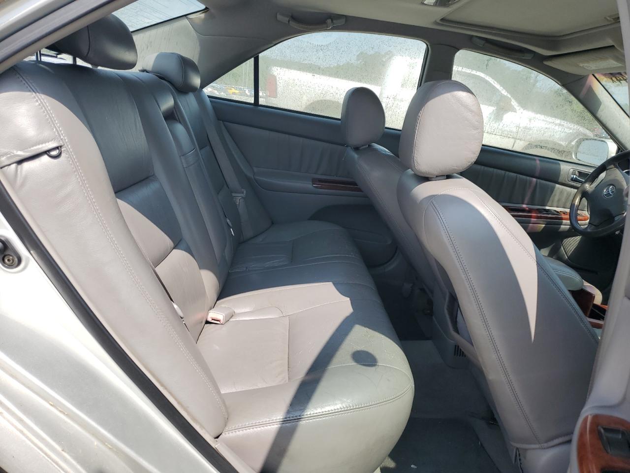 2003 Toyota Camry Le VIN: 4T1BE32K53U716430 Lot: 68508444