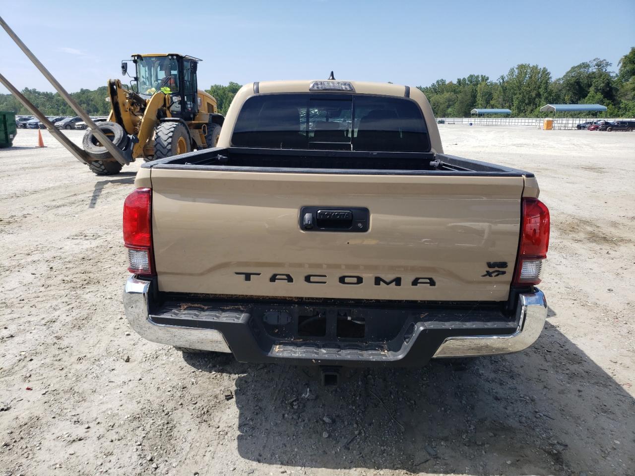 2018 Toyota Tacoma Double Cab VIN: 5TFAZ5CN0JX057693 Lot: 65632634