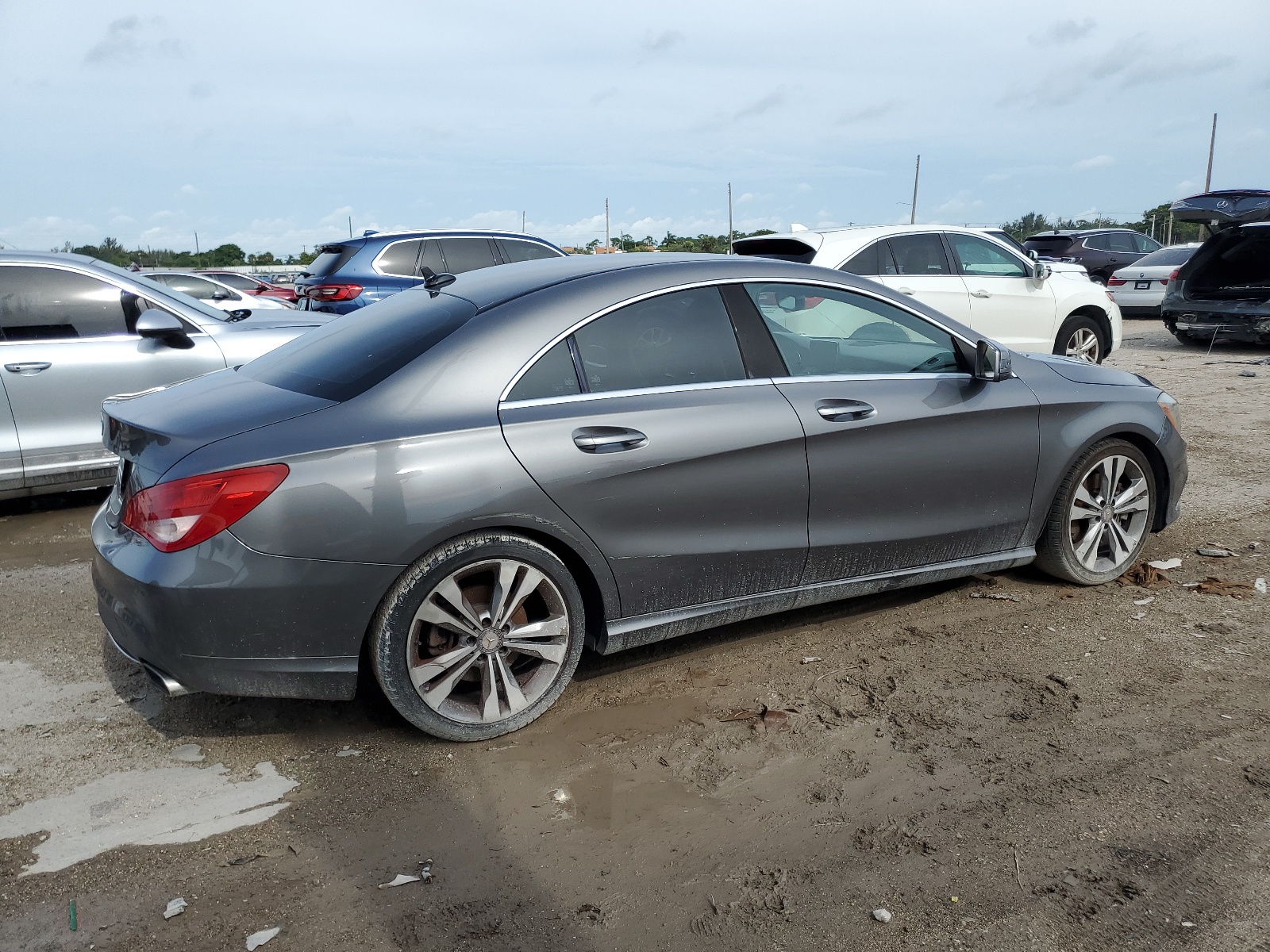 2014 Mercedes-Benz Cla 250 vin: WDDSJ4EB2EN031483