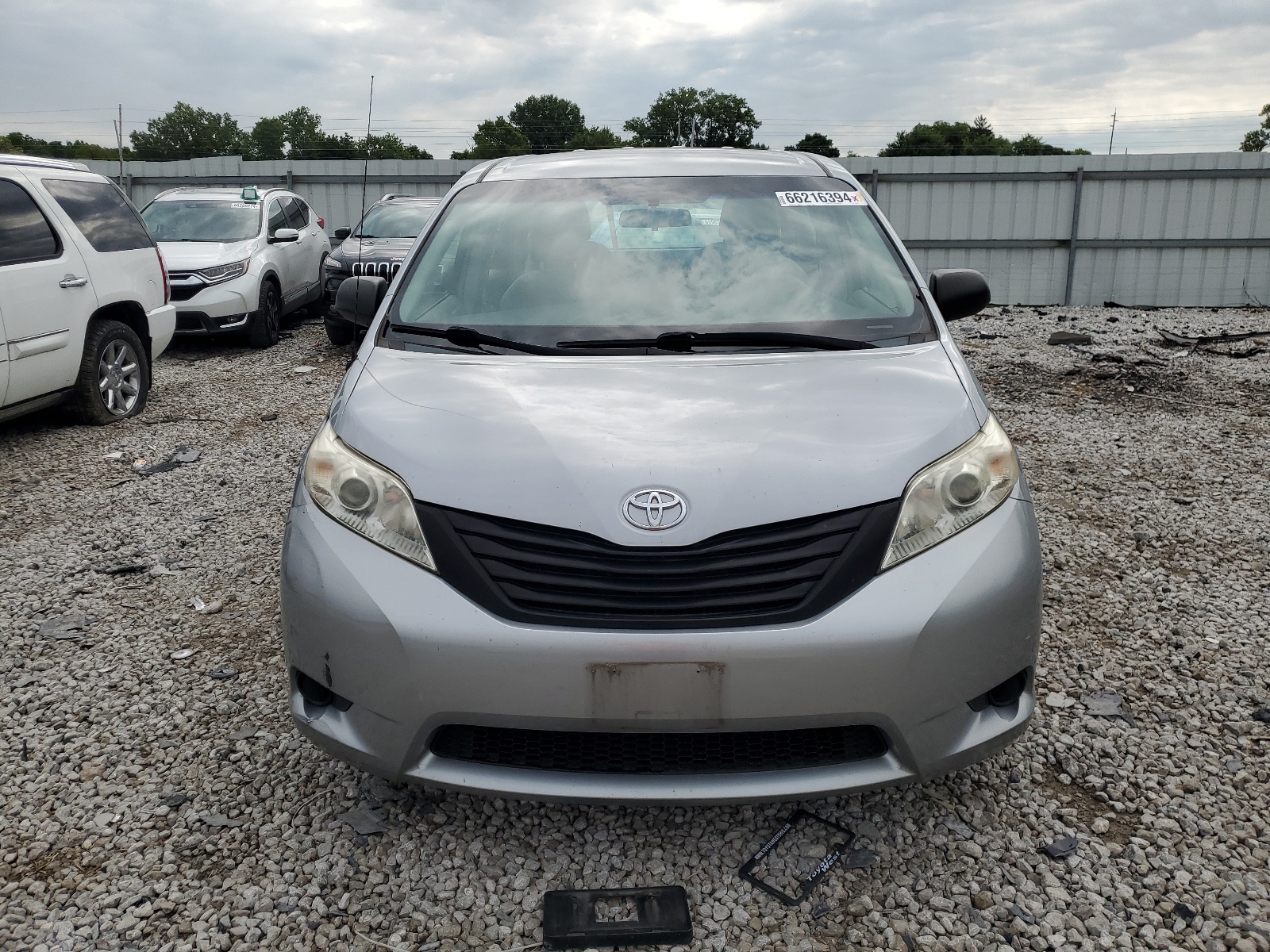 2012 Toyota Sienna Base vin: 5TDKA3DC9CS010281