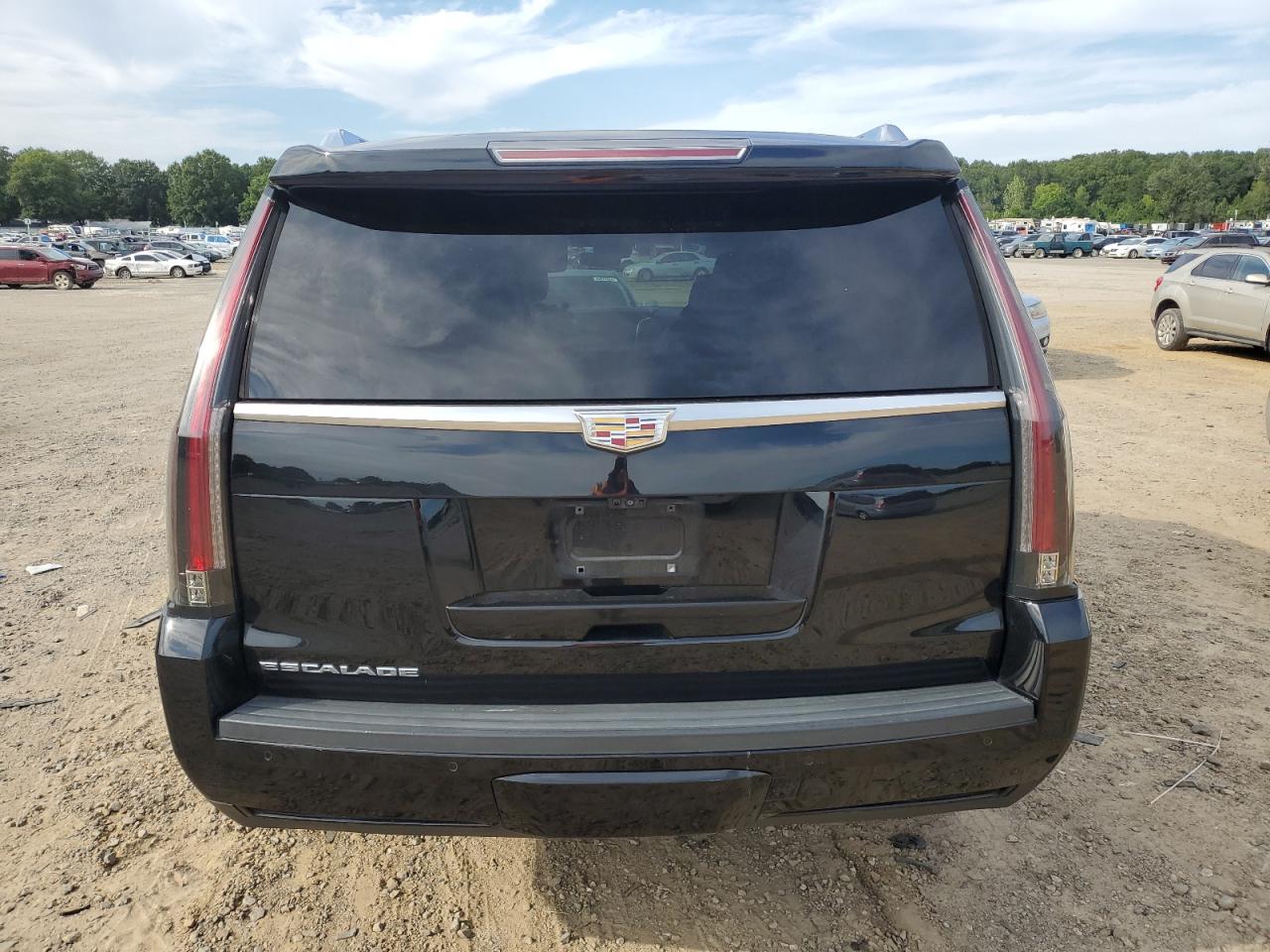 2018 Cadillac Escalade Luxury VIN: 1GYS3BKJ4JR351051 Lot: 69294734