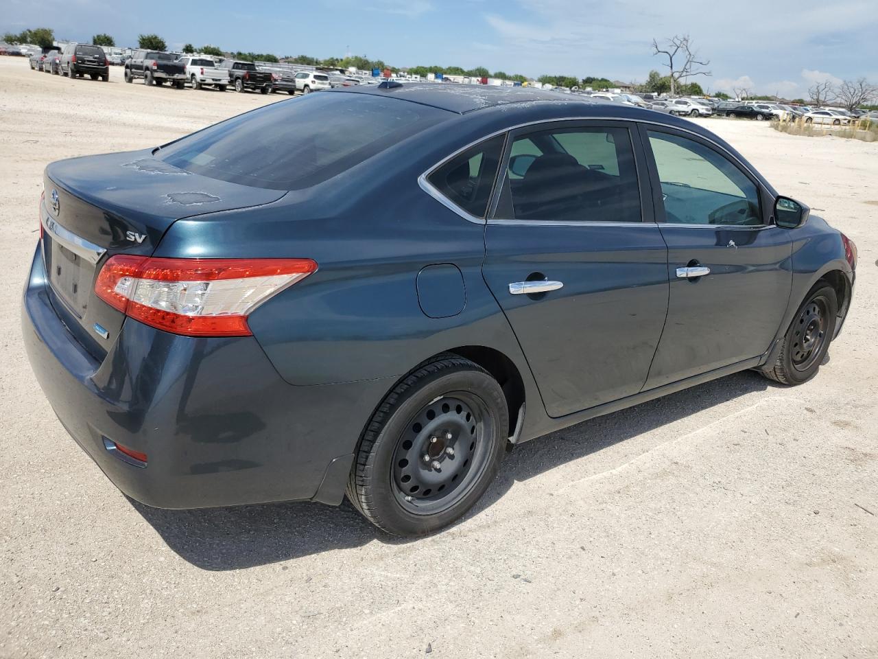 2014 Nissan Sentra - Image 3