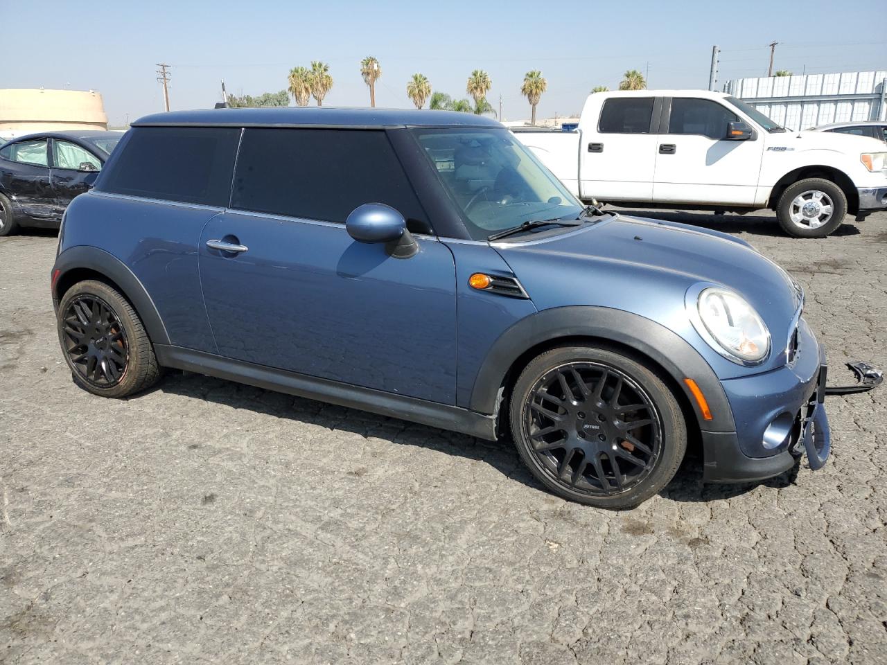 2011 MINI Cooper - Image 4