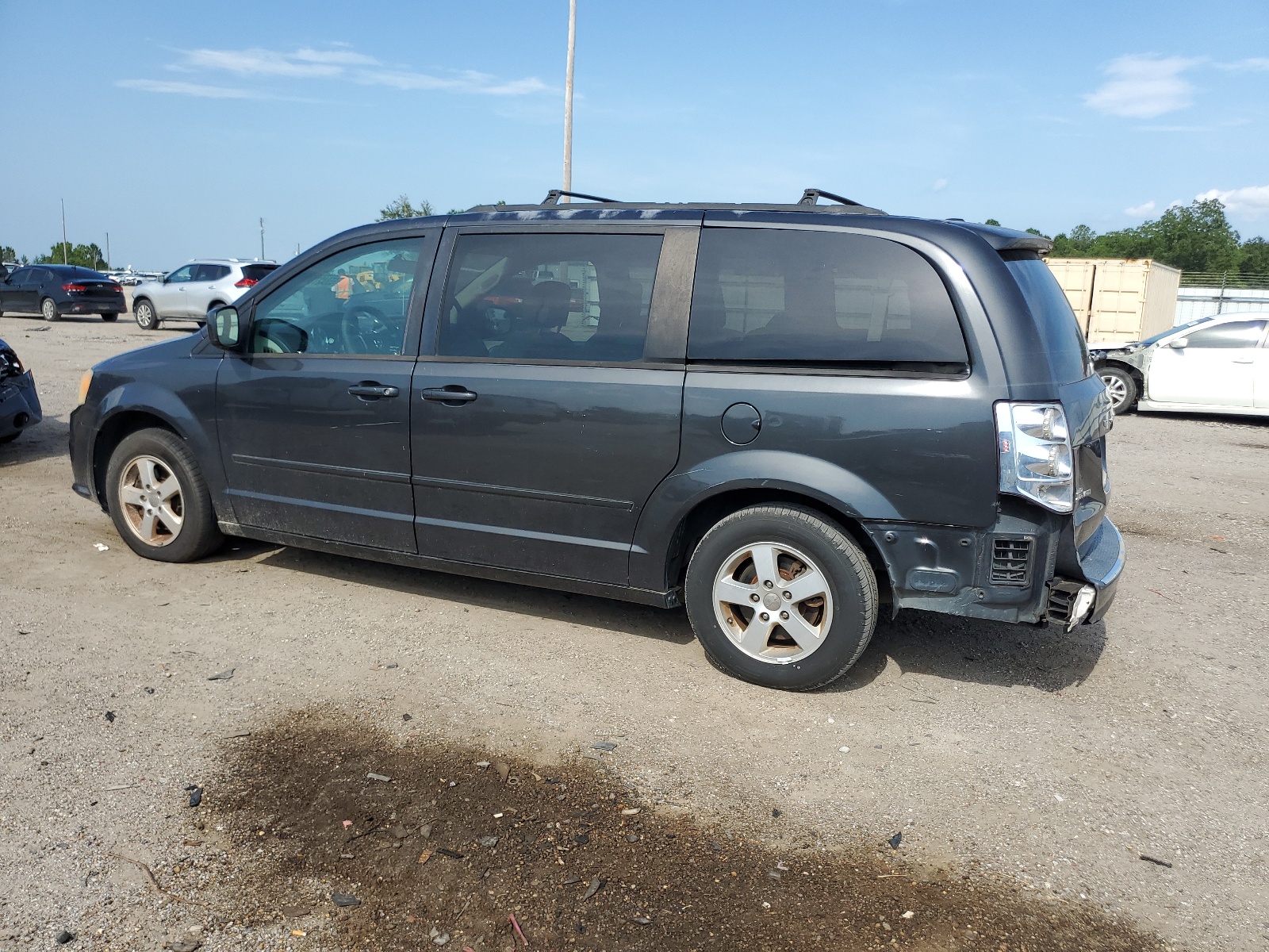 2D4RN3DG0BR633174 2011 Dodge Grand Caravan Mainstreet