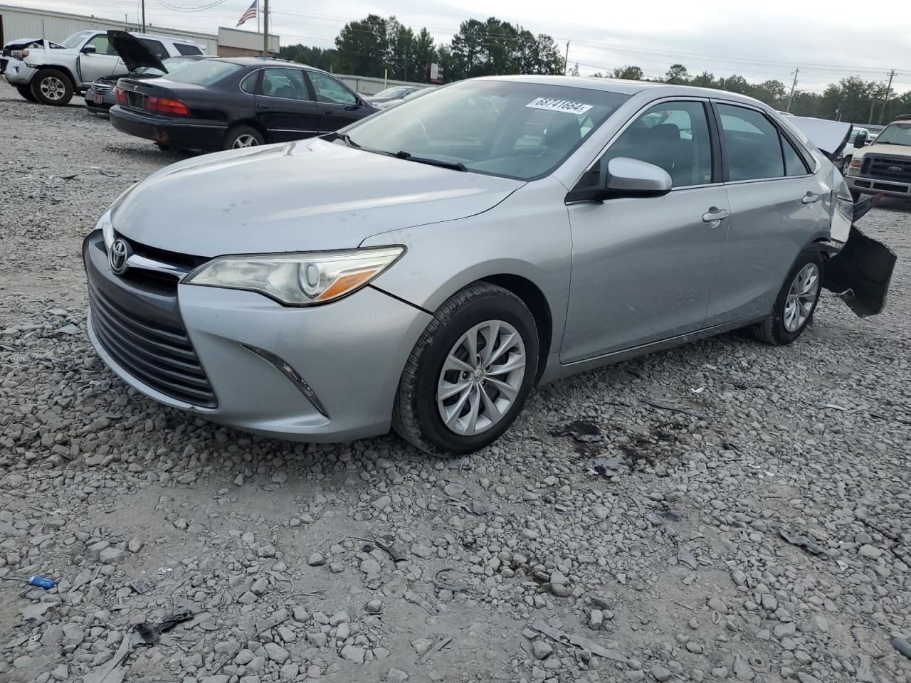 4T1BF1FK6HU645001 2017 TOYOTA CAMRY - Image 1