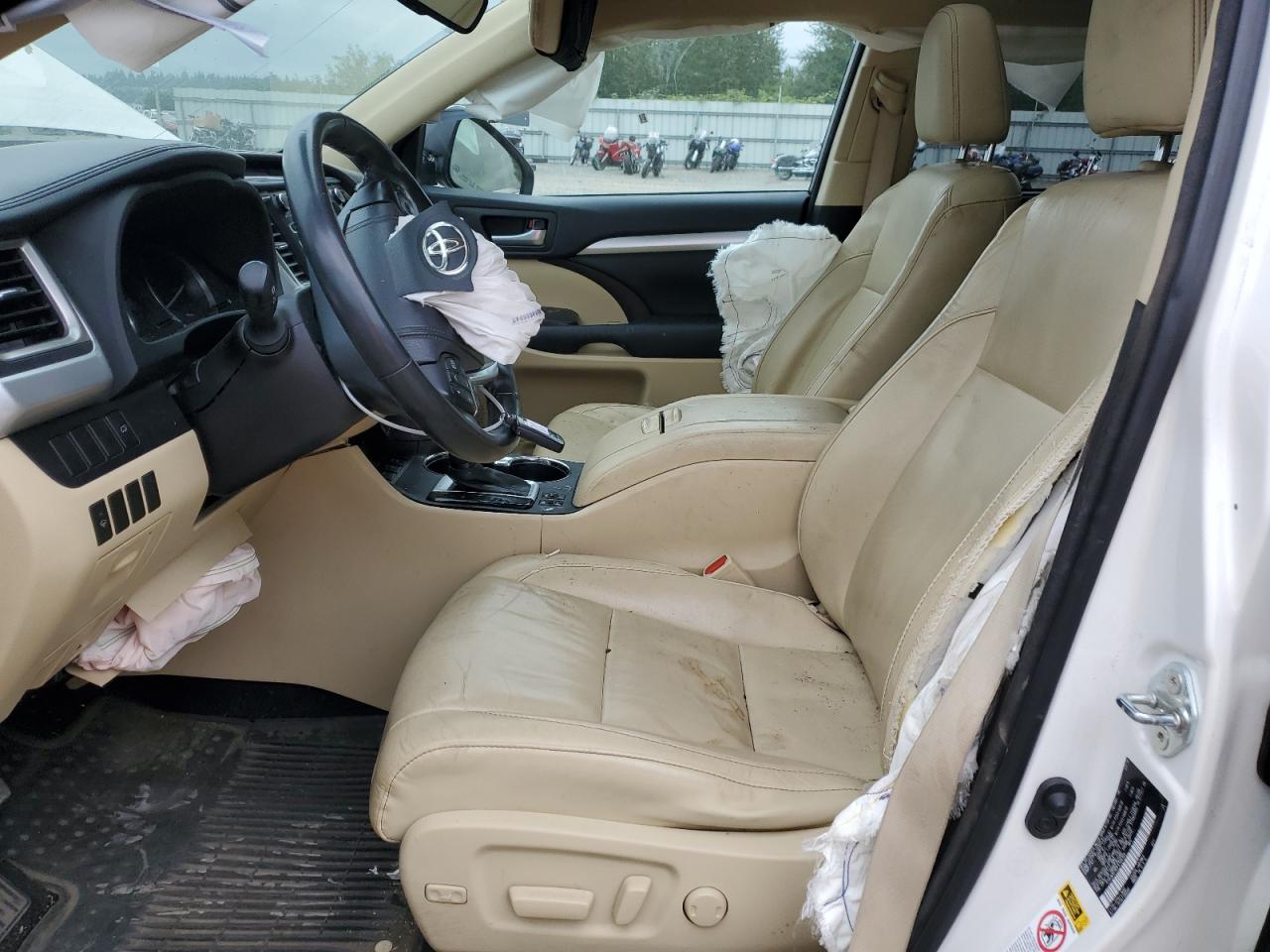 2015 Toyota Highlander Xle VIN: 5TDJKRFH0FS124324 Lot: 66299164