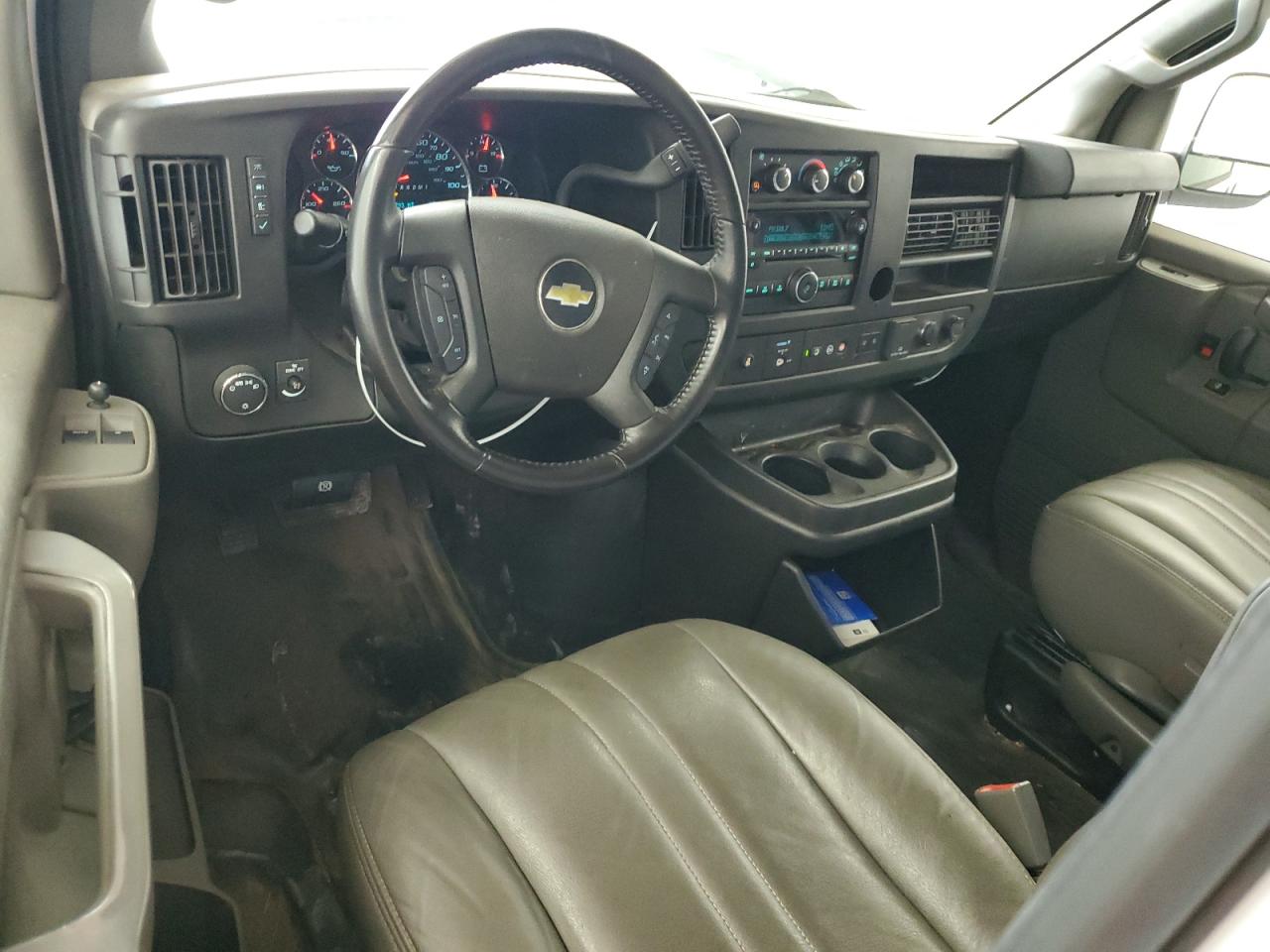 2020 Chevrolet Express G2500 VIN: 1GCWGAFG0L1264947 Lot: 65755774