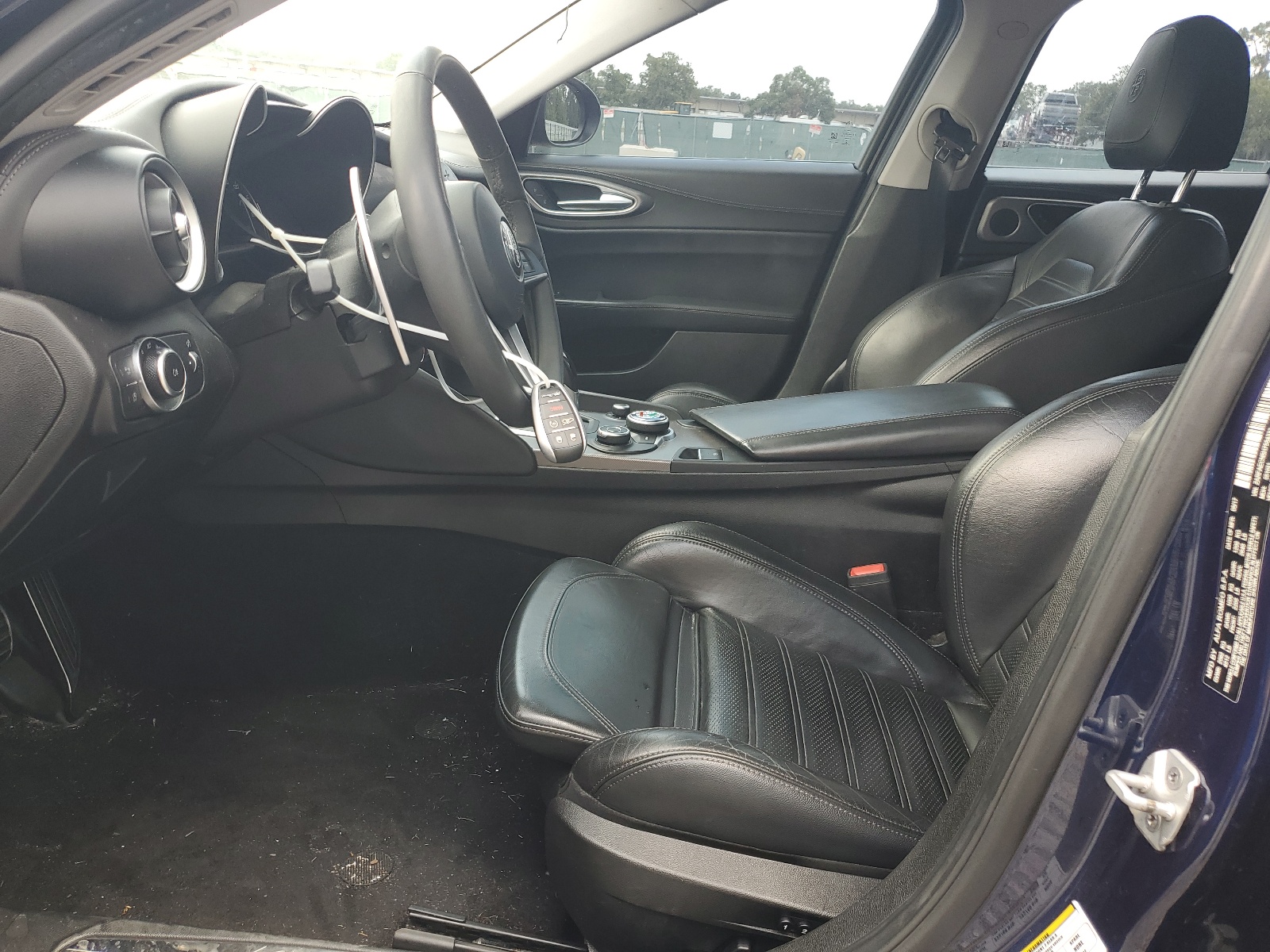 ZARFAECN5H7554333 2017 Alfa Romeo Giulia Ti