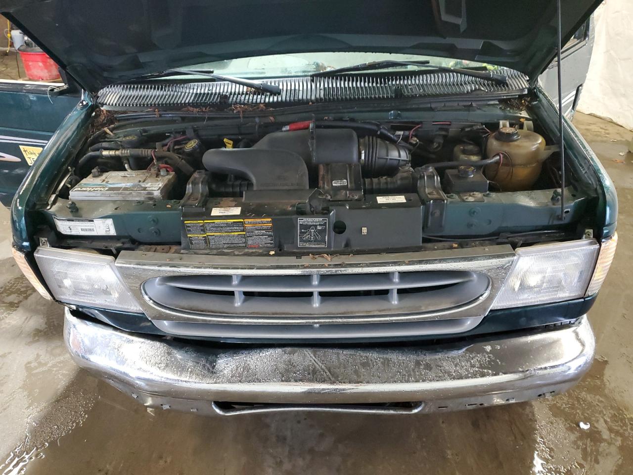 2000 Ford Econoline E250 Van VIN: 1FDPS24LXYHA86211 Lot: 65277814