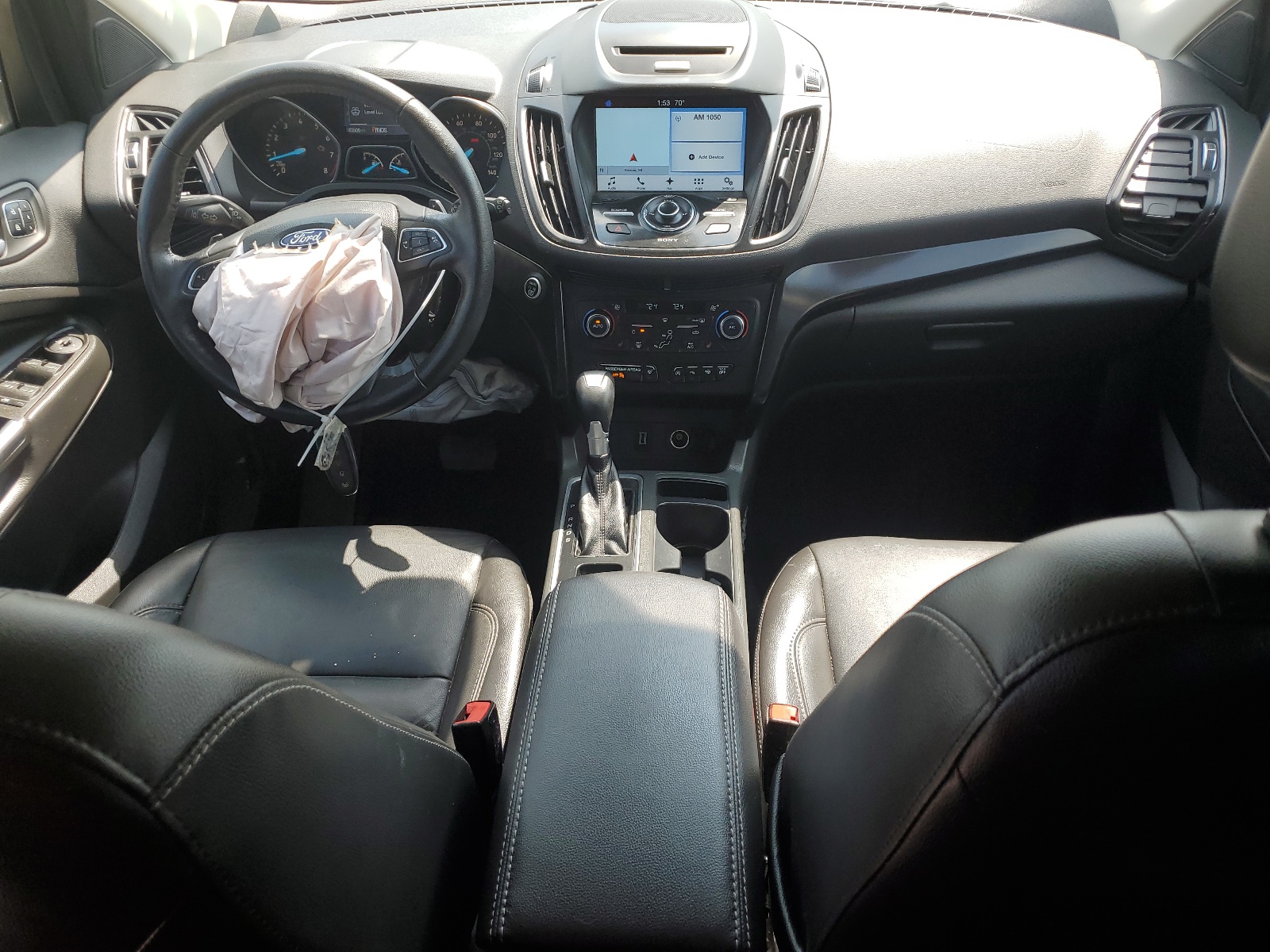 1FMCU9JD1HUC38186 2017 Ford Escape Titanium