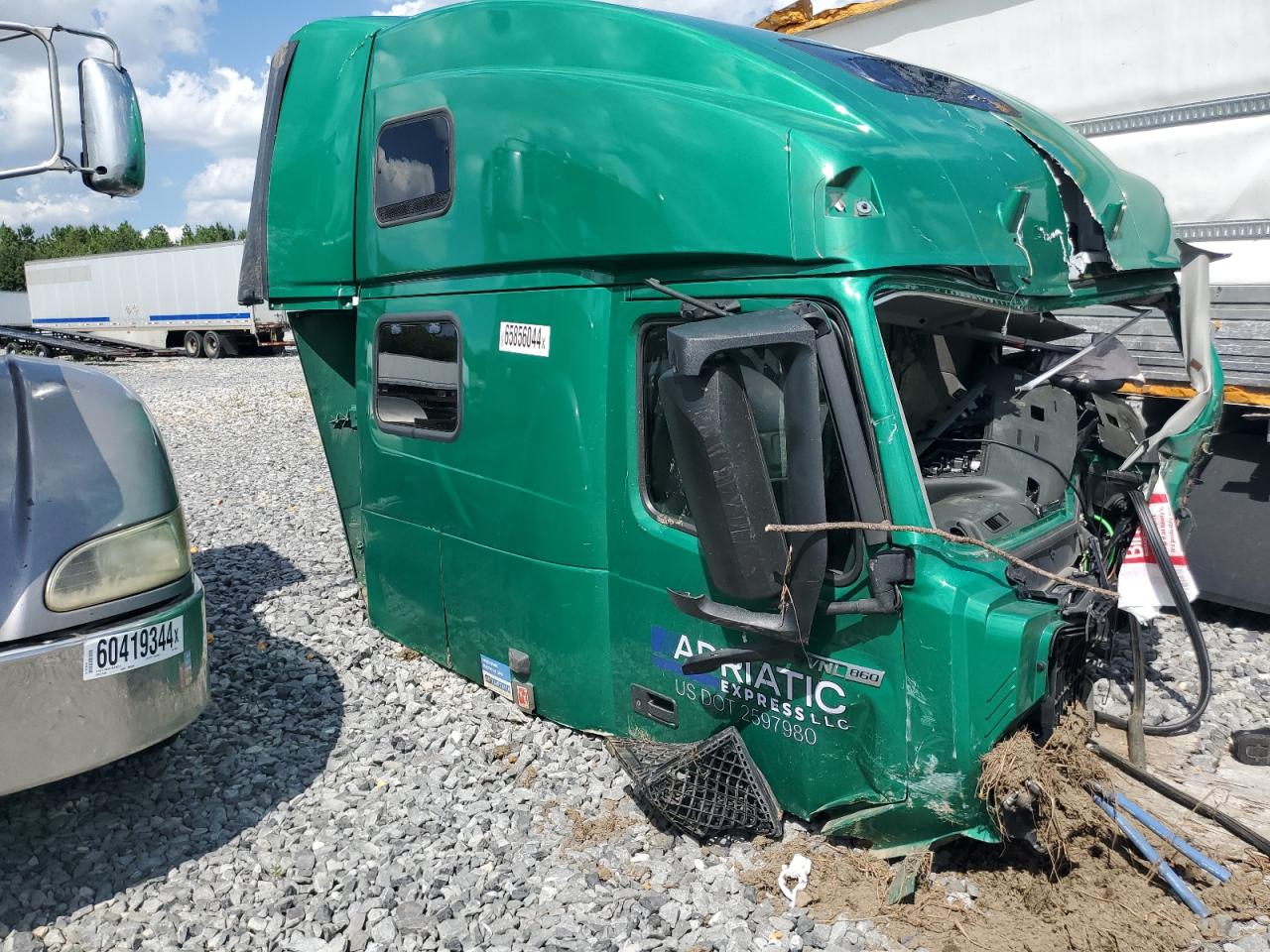 4V4NC9EH4PN625079 VOLVO VN Photo 1