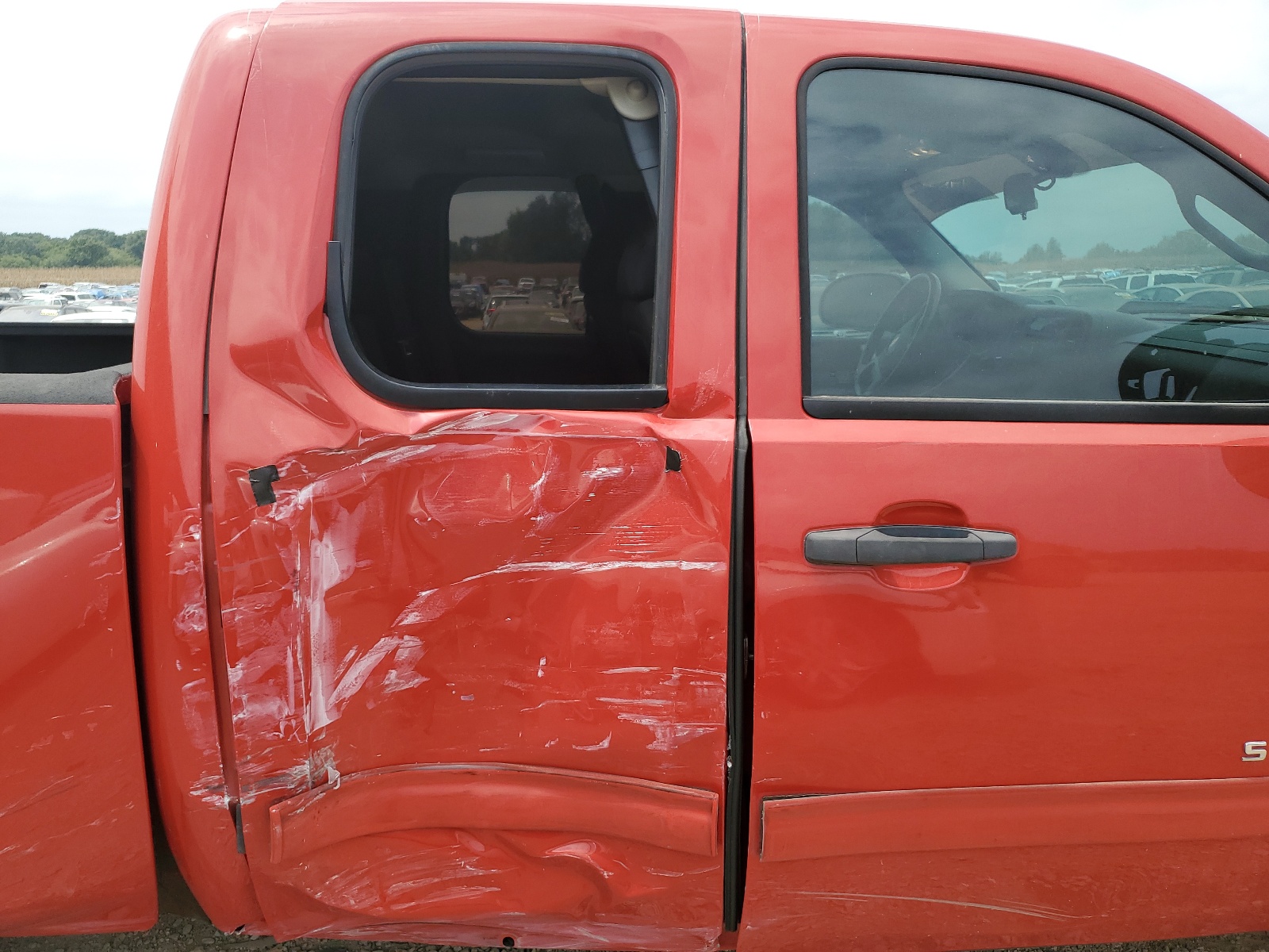 1GCRCSE06BZ396792 2011 Chevrolet Silverado C1500 Lt