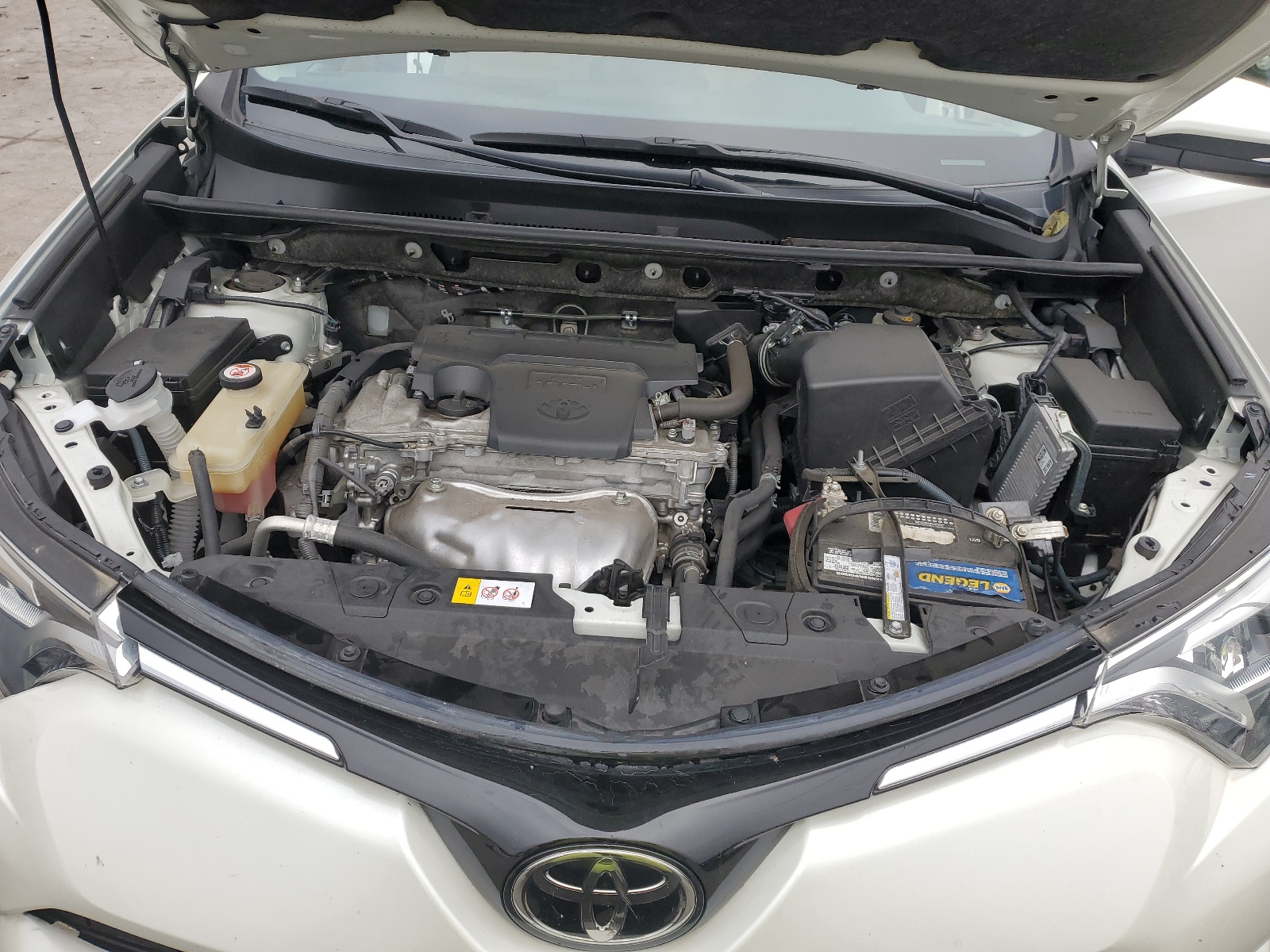 JTMYFREV3HJ134467 2017 Toyota Rav4 Limited