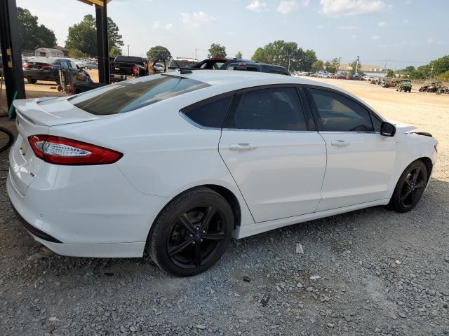 Sedans FORD FUSION 2016 White