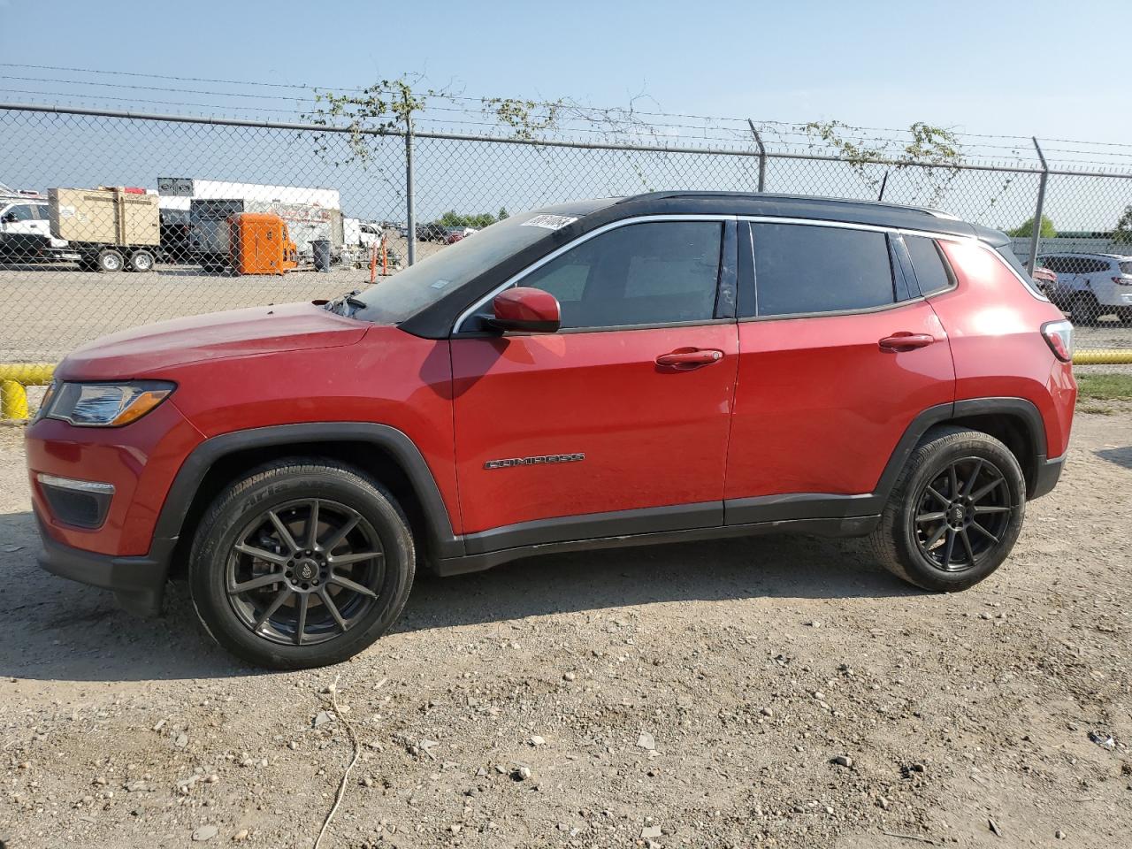 3C4NJCBB5JT286161 2018 JEEP COMPASS - Image 1