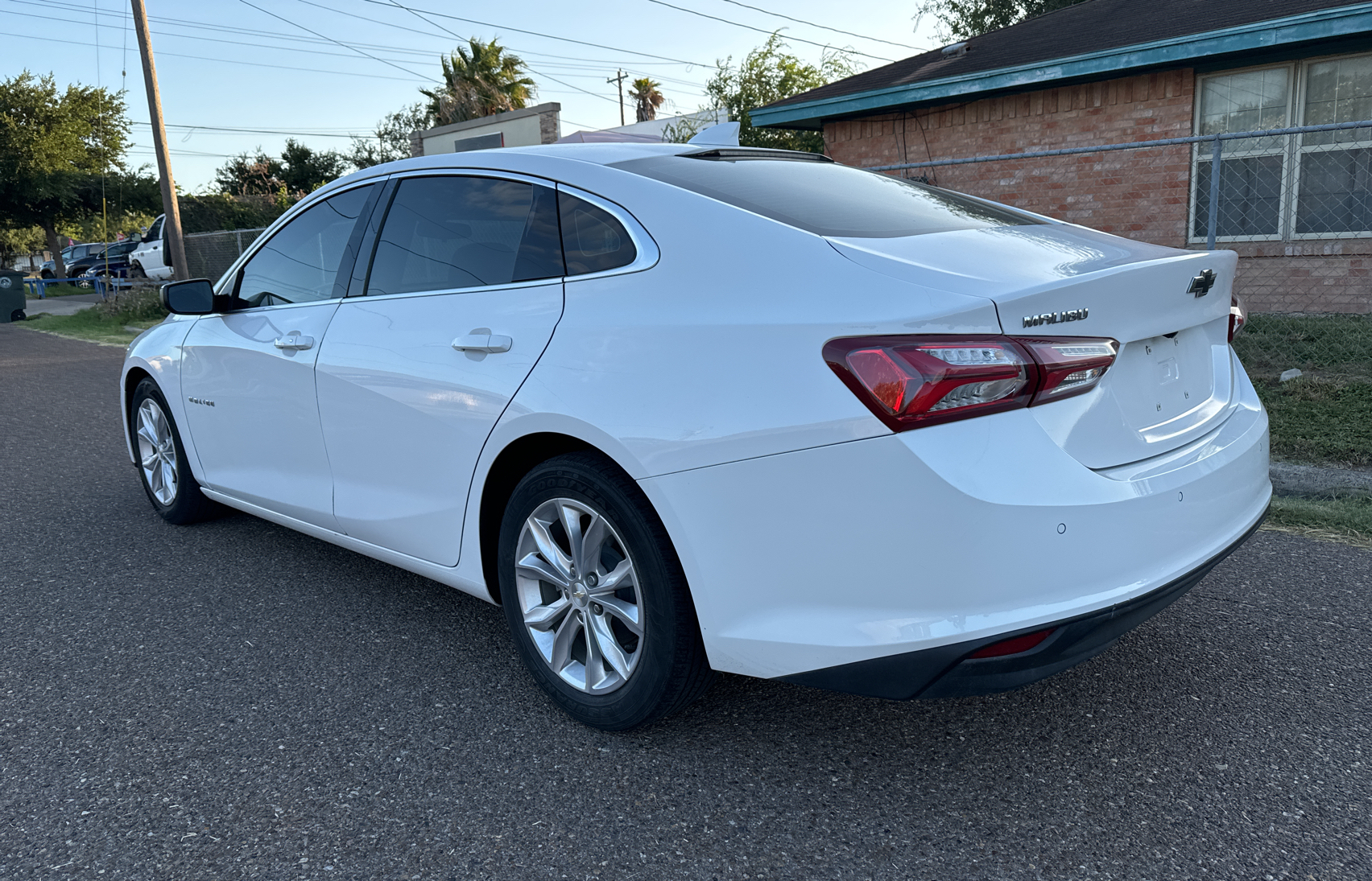 2019 Chevrolet Malibu Lt vin: 1G1ZD5ST9KF153842