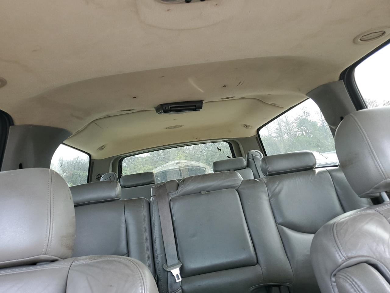 2003 GMC Yukon - Image 10