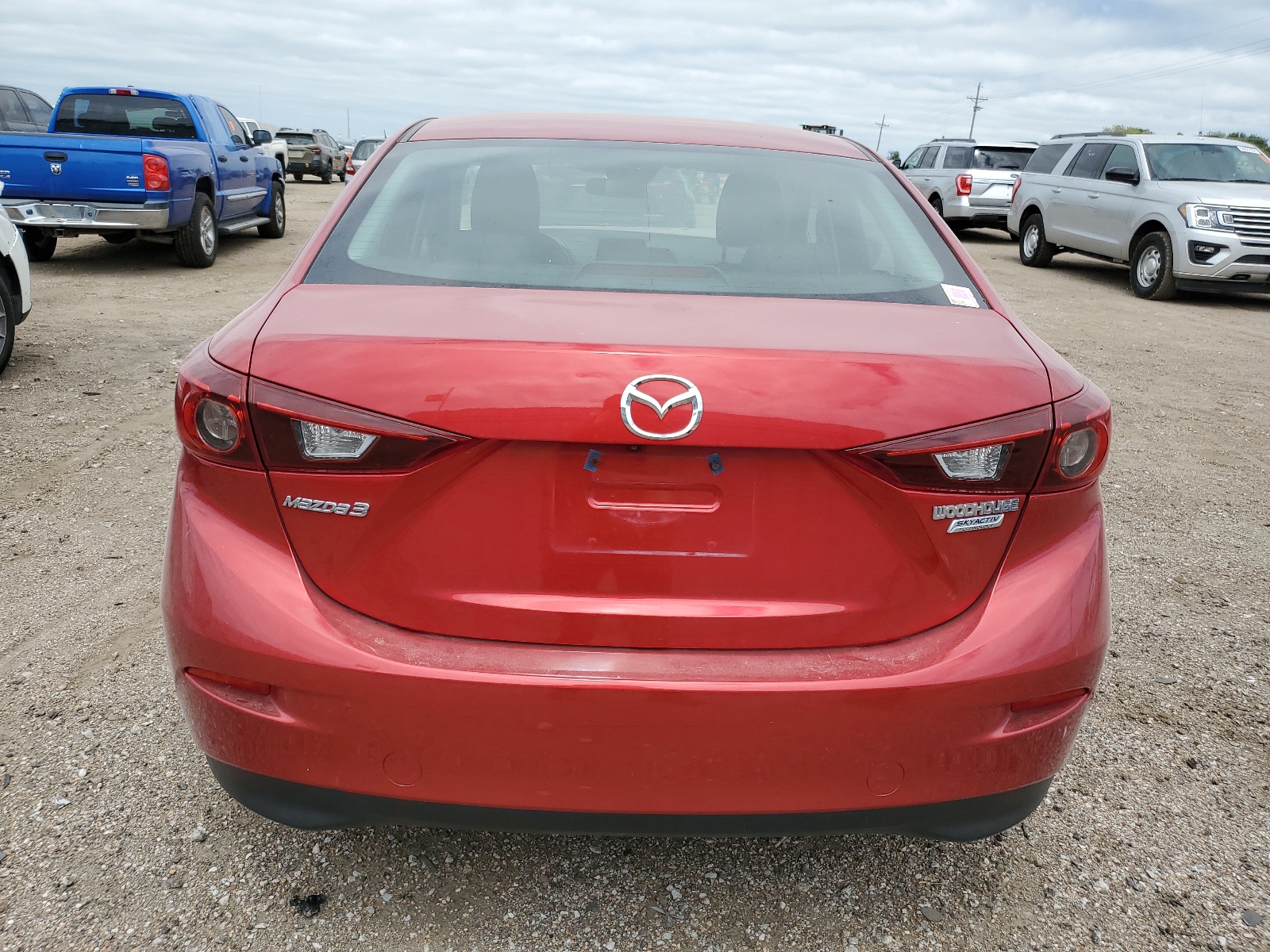 3MZBN1U76JM186243 2018 Mazda 3 Sport