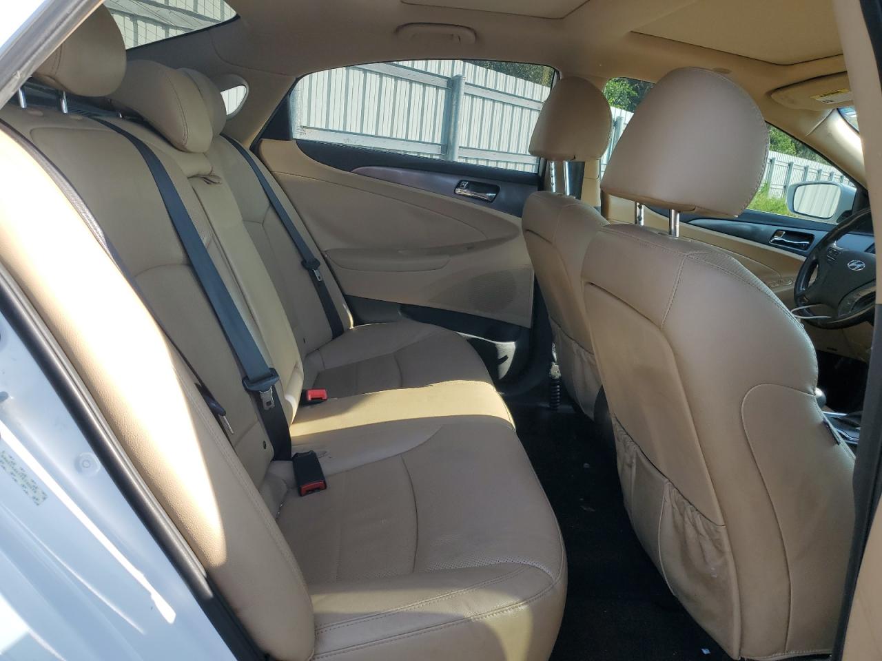 2015 Hyundai Sonata Hybrid VIN: KMHEC4A47FA130698 Lot: 67547054