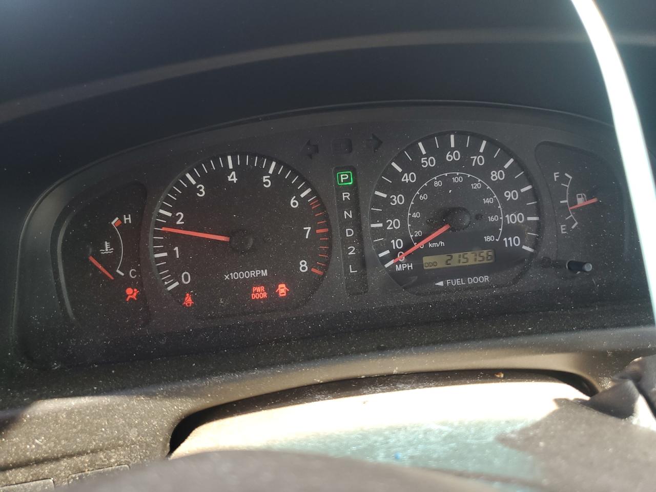 2000 Toyota Sienna Le VIN: 4T3ZF13C6YU294691 Lot: 67297384