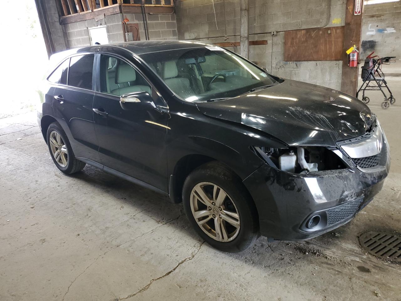 VIN 5J8TB3H31EL017811 2014 ACURA RDX no.4