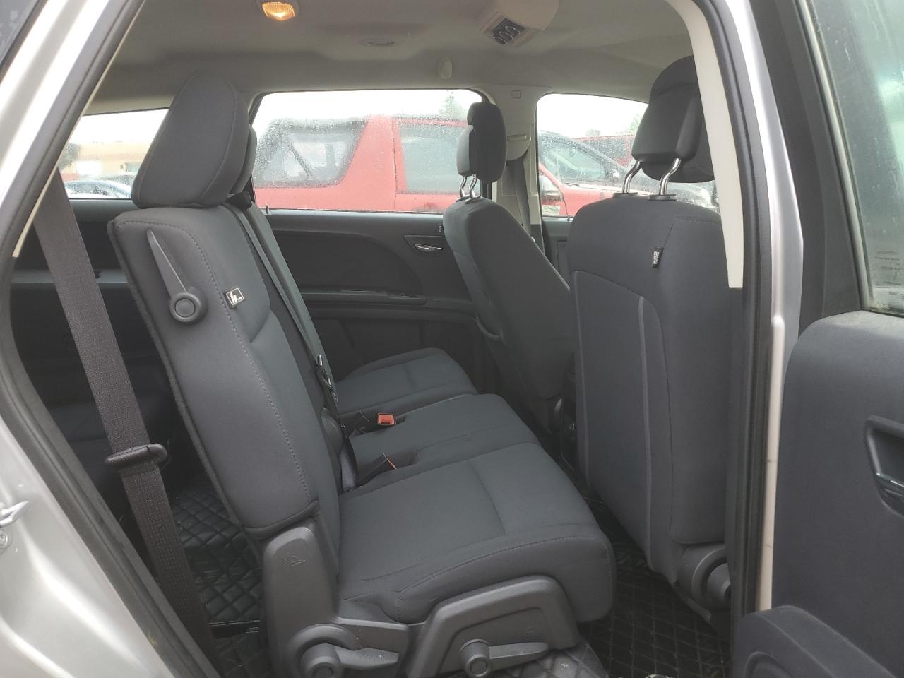 2010 Dodge Journey - Image 11