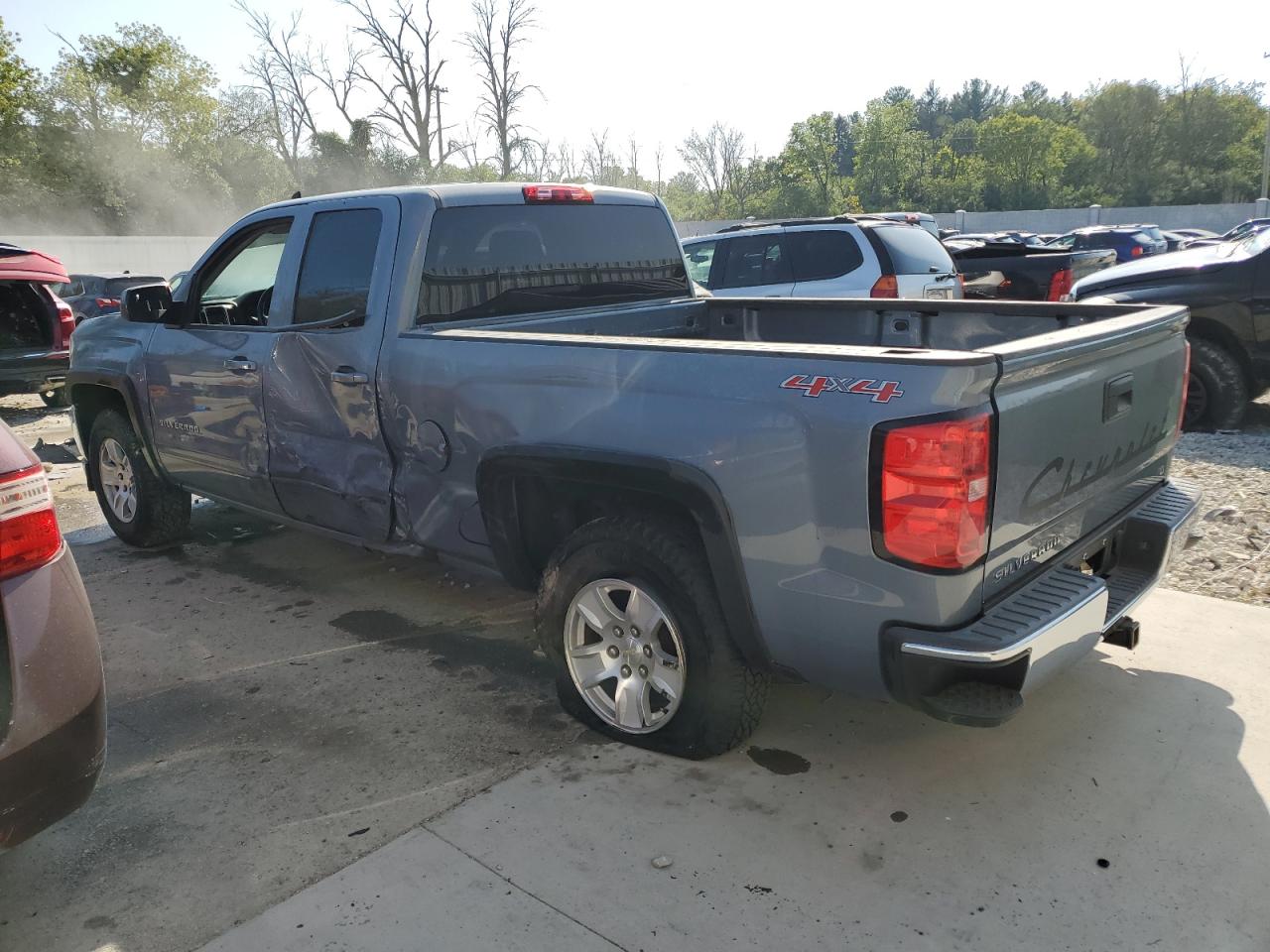 2016 Chevrolet Silverado - Image 2