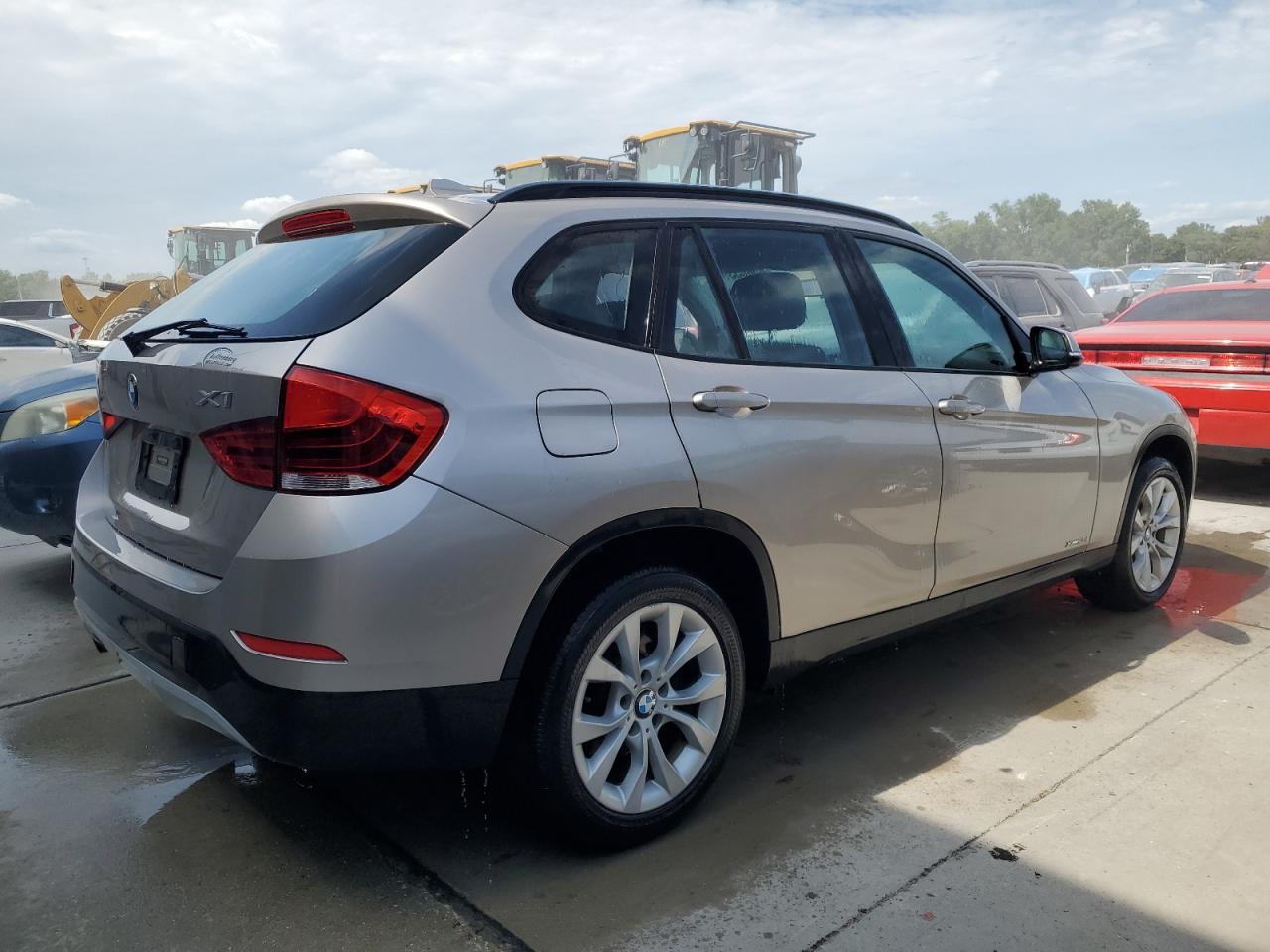 2014 BMW X1 - Image 3