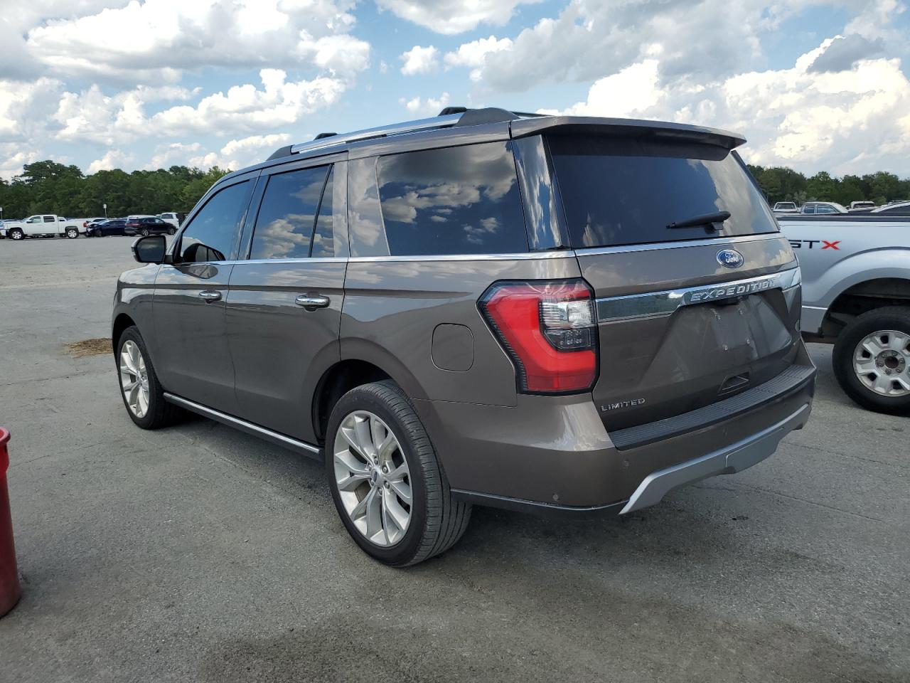 1FMJU2ATXKEA29990 2019 FORD EXPEDITION - Image 2