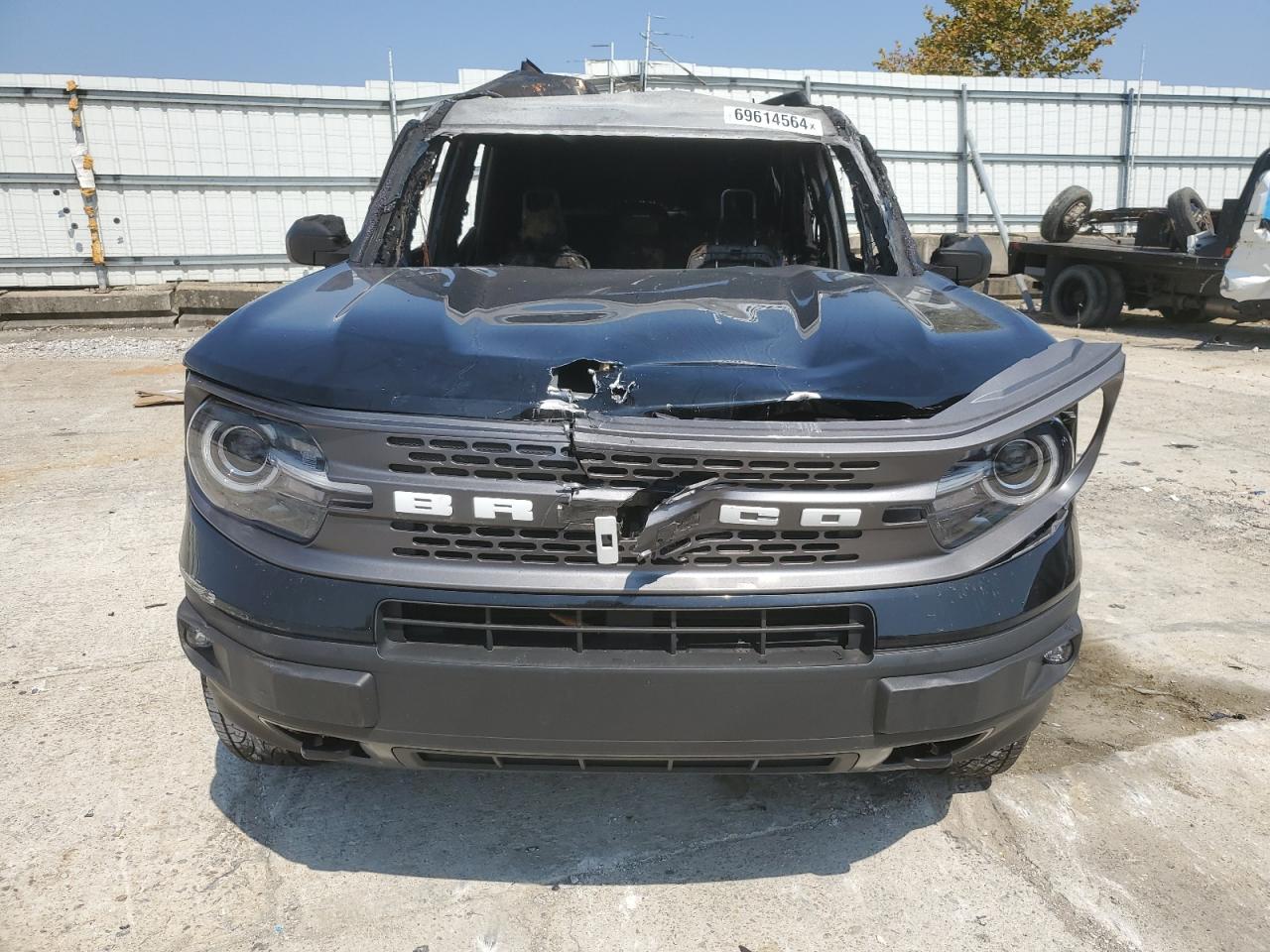 2023 Ford Bronco - Image 5
