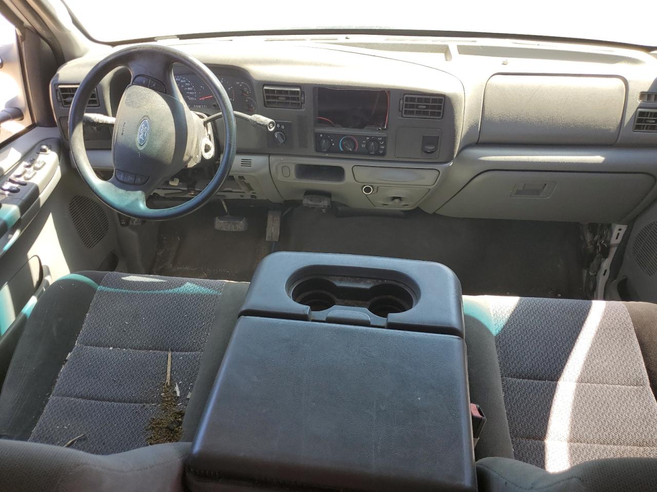 2003 Ford F250 - Image 8