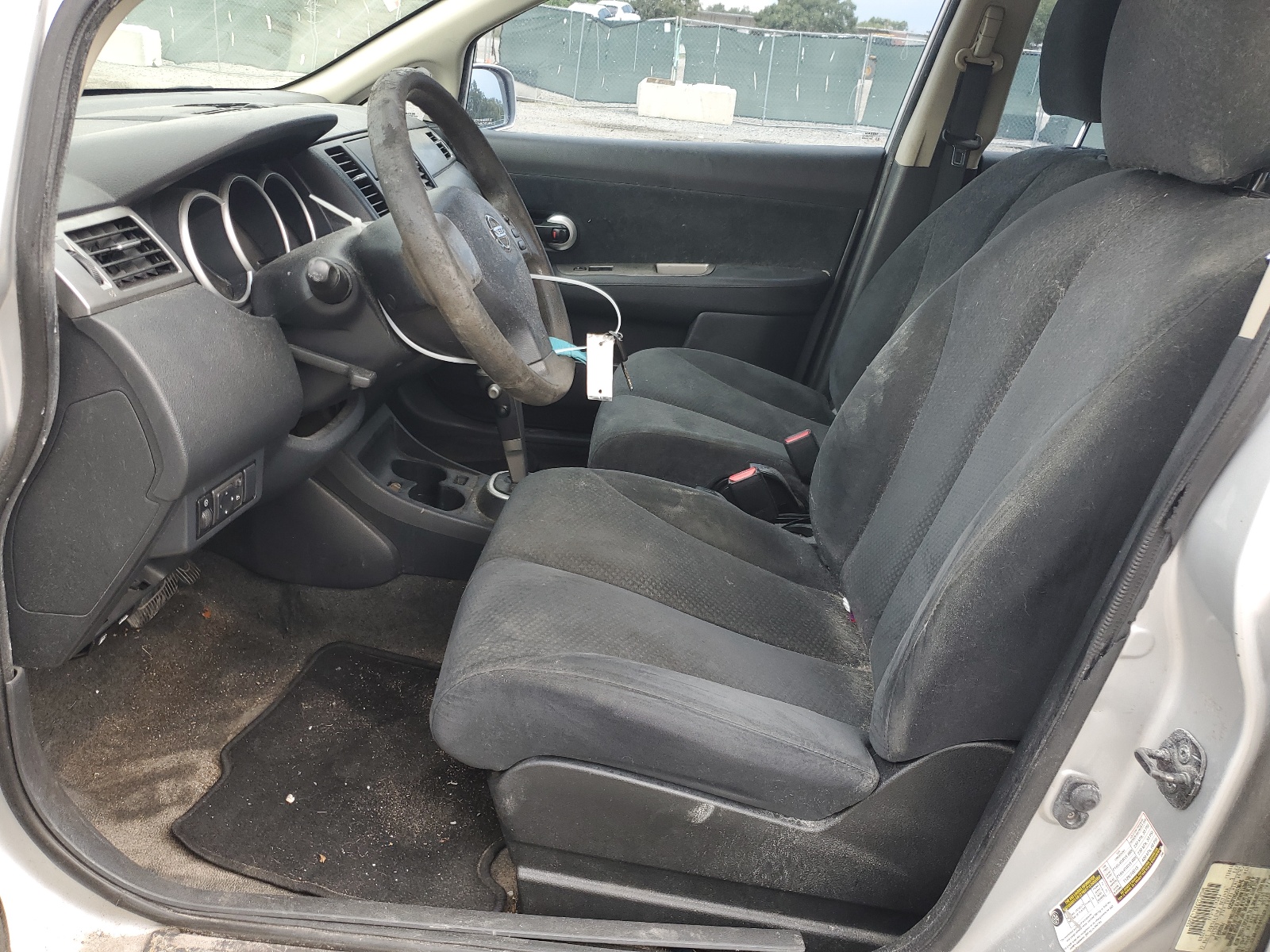 3N1BC1CP2AL425225 2010 Nissan Versa S