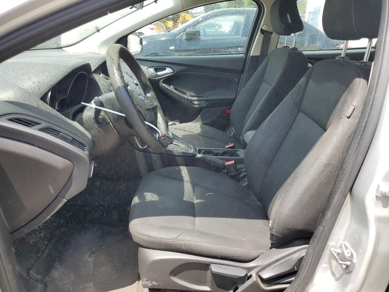 2015 Ford Focus Se VIN: 1FADP3K21FL318784 Lot: 59723204