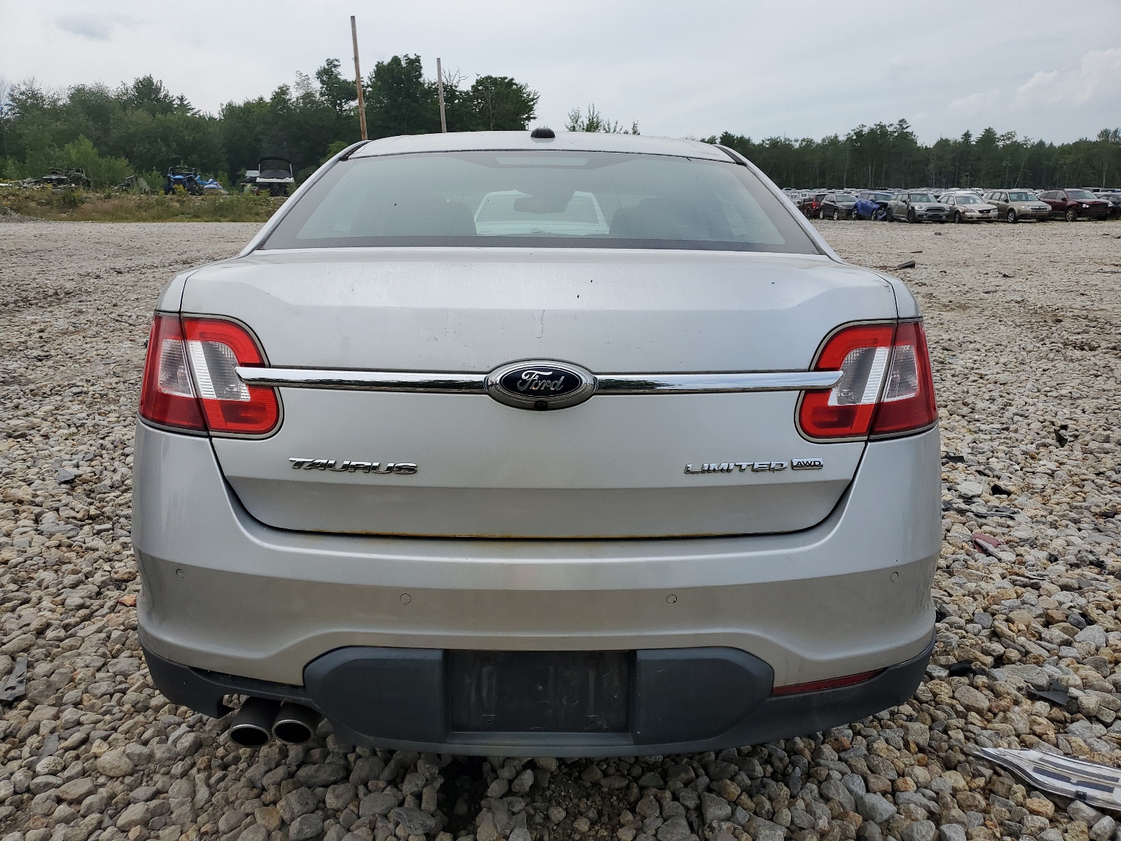 1FAHP2JW0AG138696 2010 Ford Taurus Limited