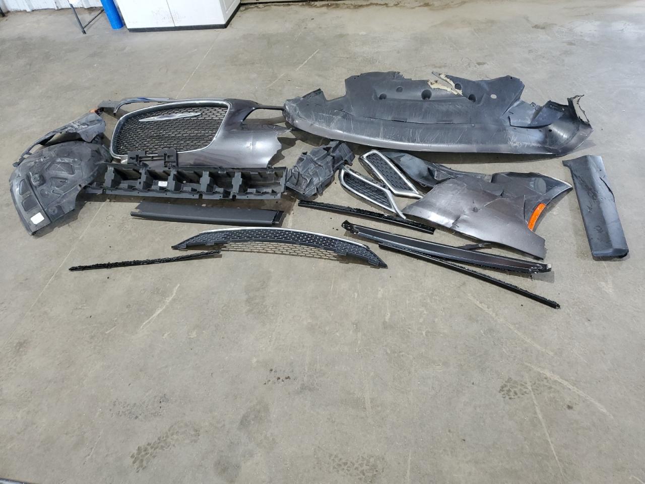 2016 Chrysler 300 Limited VIN: 2C3CCAAG8GH223709 Lot: 66158724