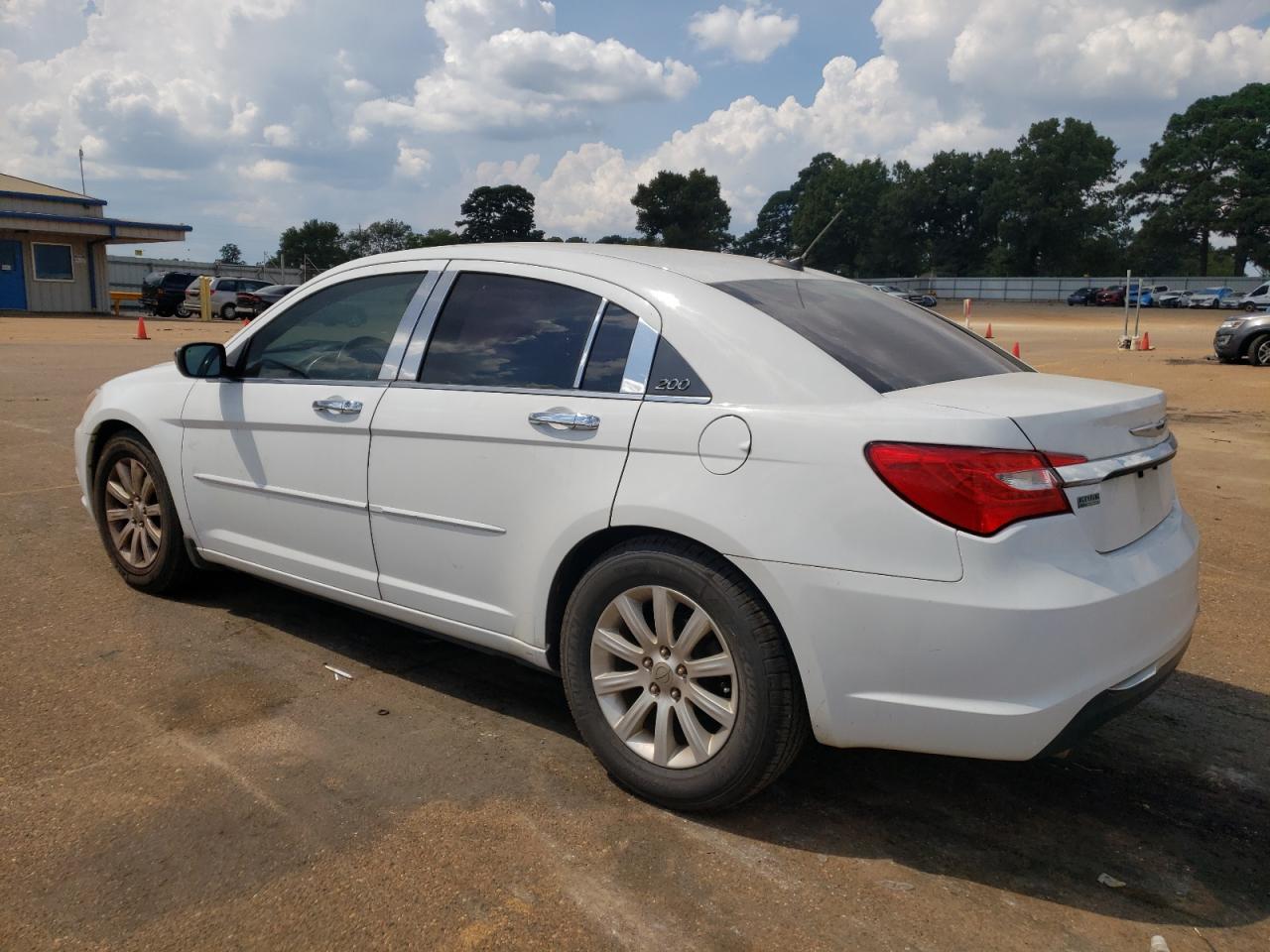 1C3CCBCG3DN586683 2013 Chrysler 200 Limited