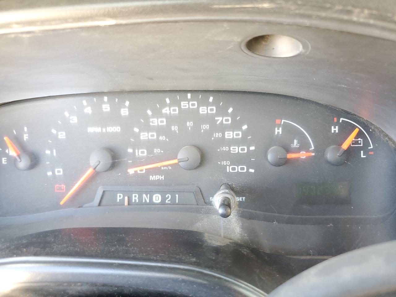 2004 Ford Econoline E150 Wagon VIN: 1FMRE11W64HB01287 Lot: 67687044