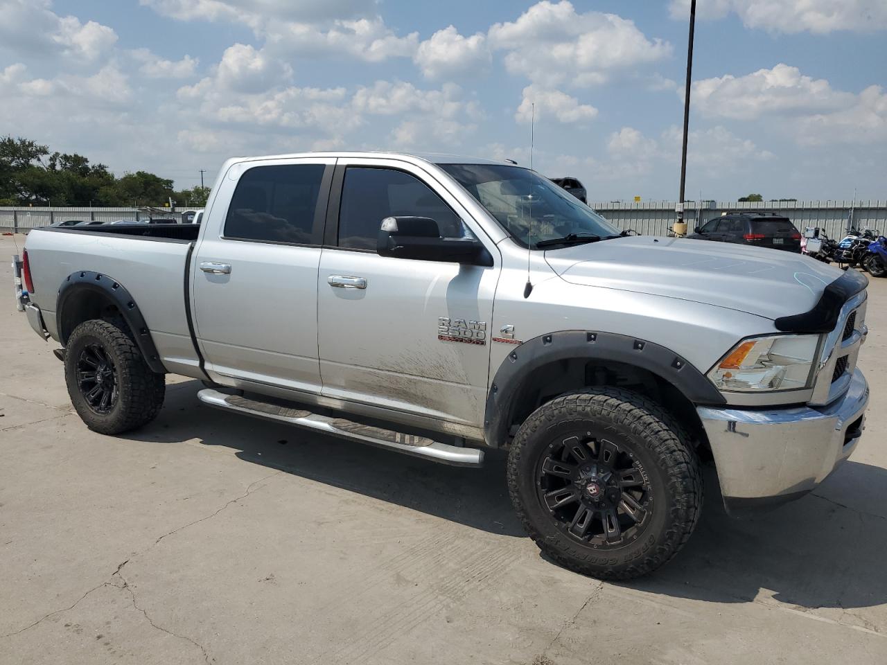 VIN 3C6UR5DL9FG619541 2015 RAM All Models no.4