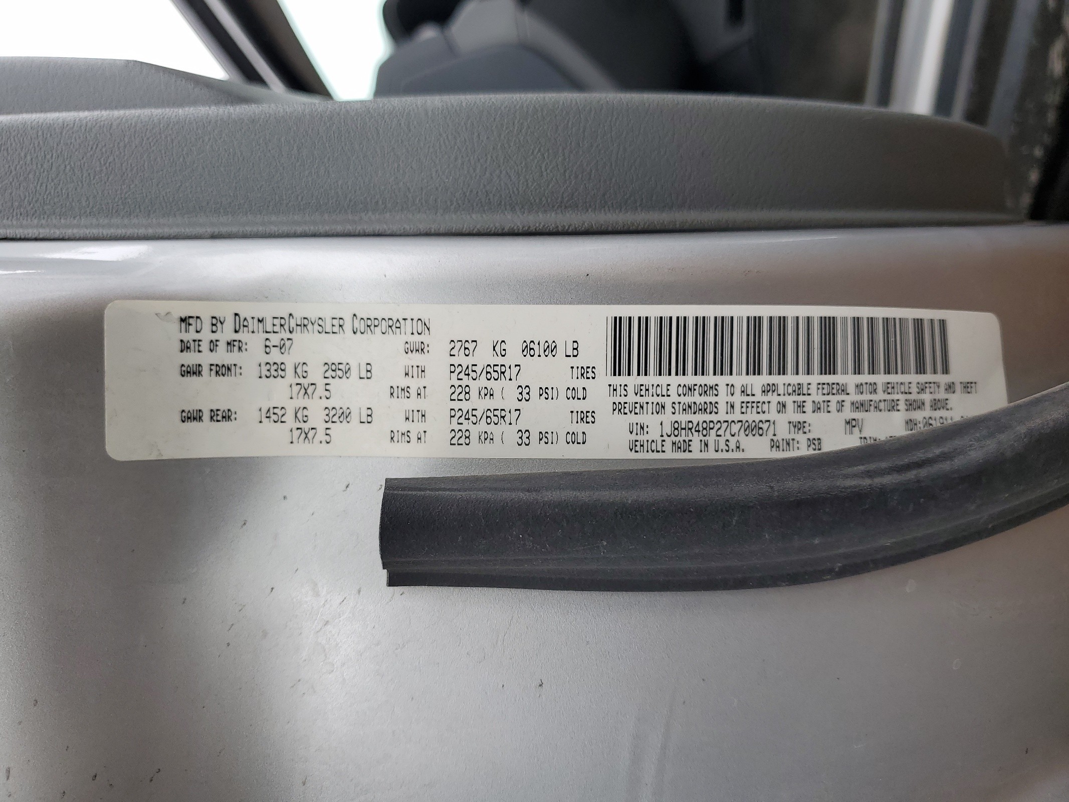 1J8HR48P27C700671 2007 Jeep Grand Cherokee Laredo