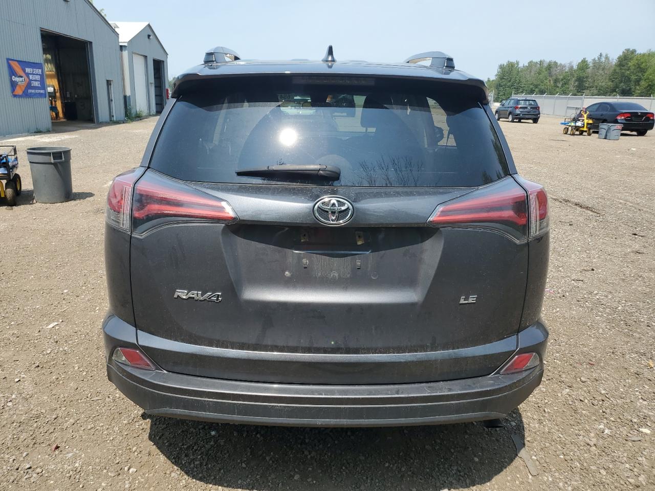 2T3ZFREV3HW398276 2017 Toyota Rav4 Le