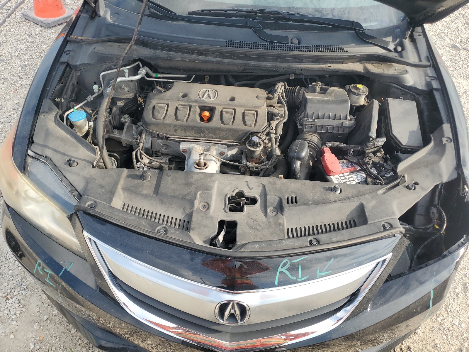 19VDE1F72DE013058 2013 Acura Ilx 20 Tech