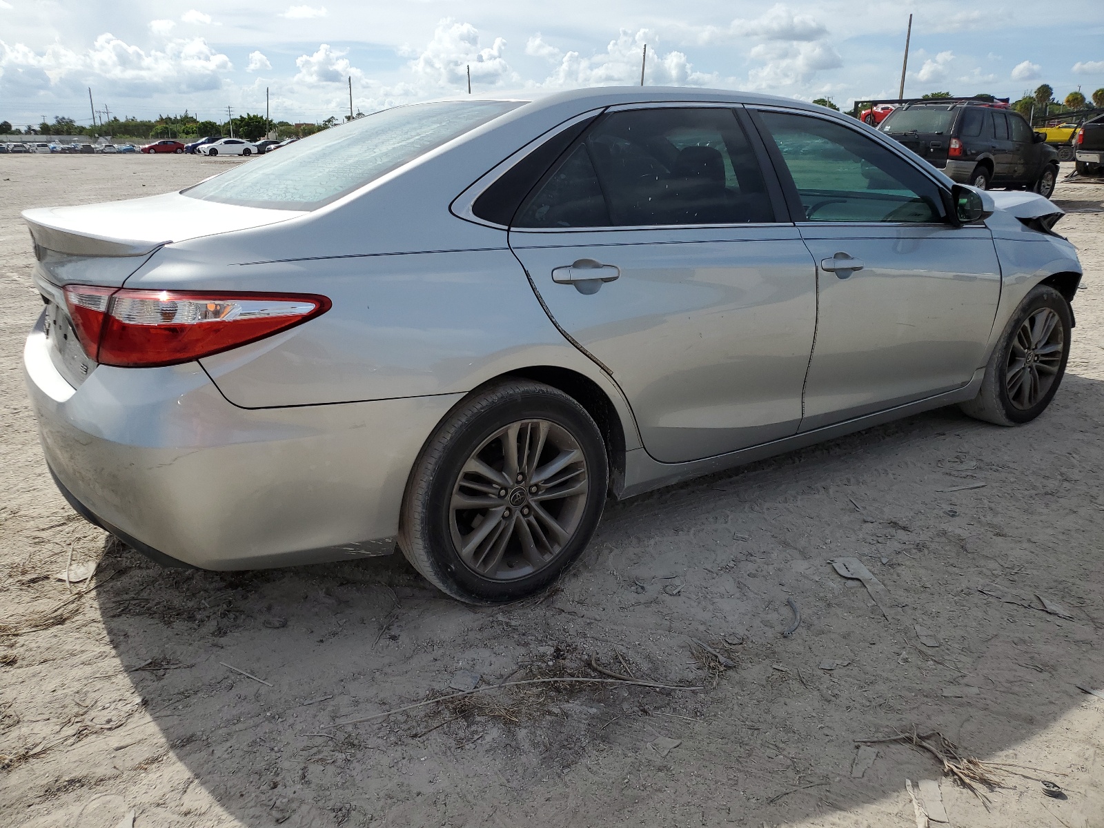 4T1BF1FK4FU931801 2015 Toyota Camry Le