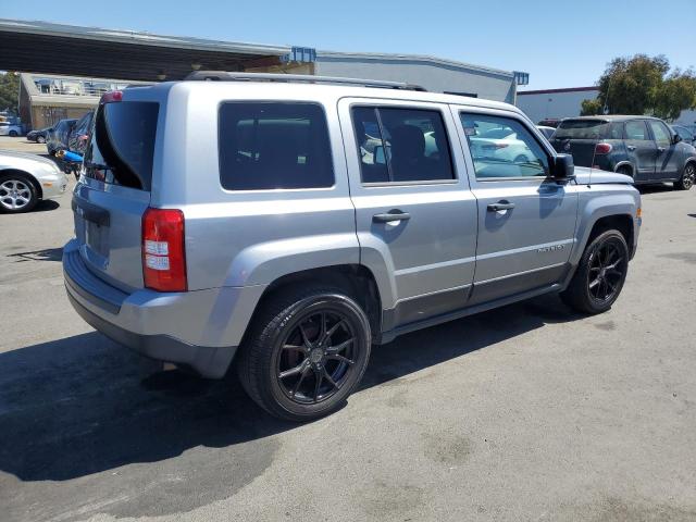  JEEP PATRIOT 2014 Серый