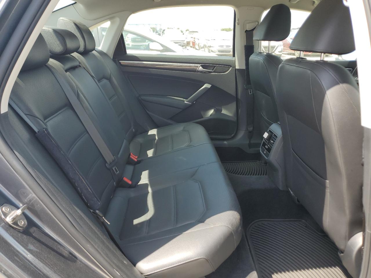 2018 Volkswagen Passat Se VIN: 1VWBA7A39JC037262 Lot: 66294934