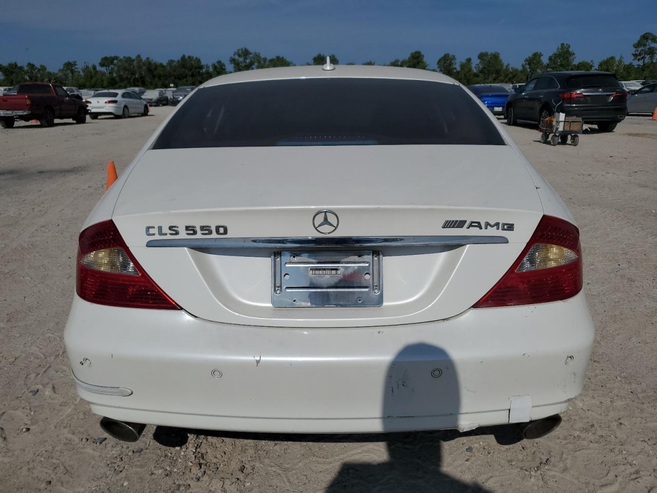 2008 Mercedes-Benz Cls 550 VIN: WDDDJ72X98A135748 Lot: 68013784