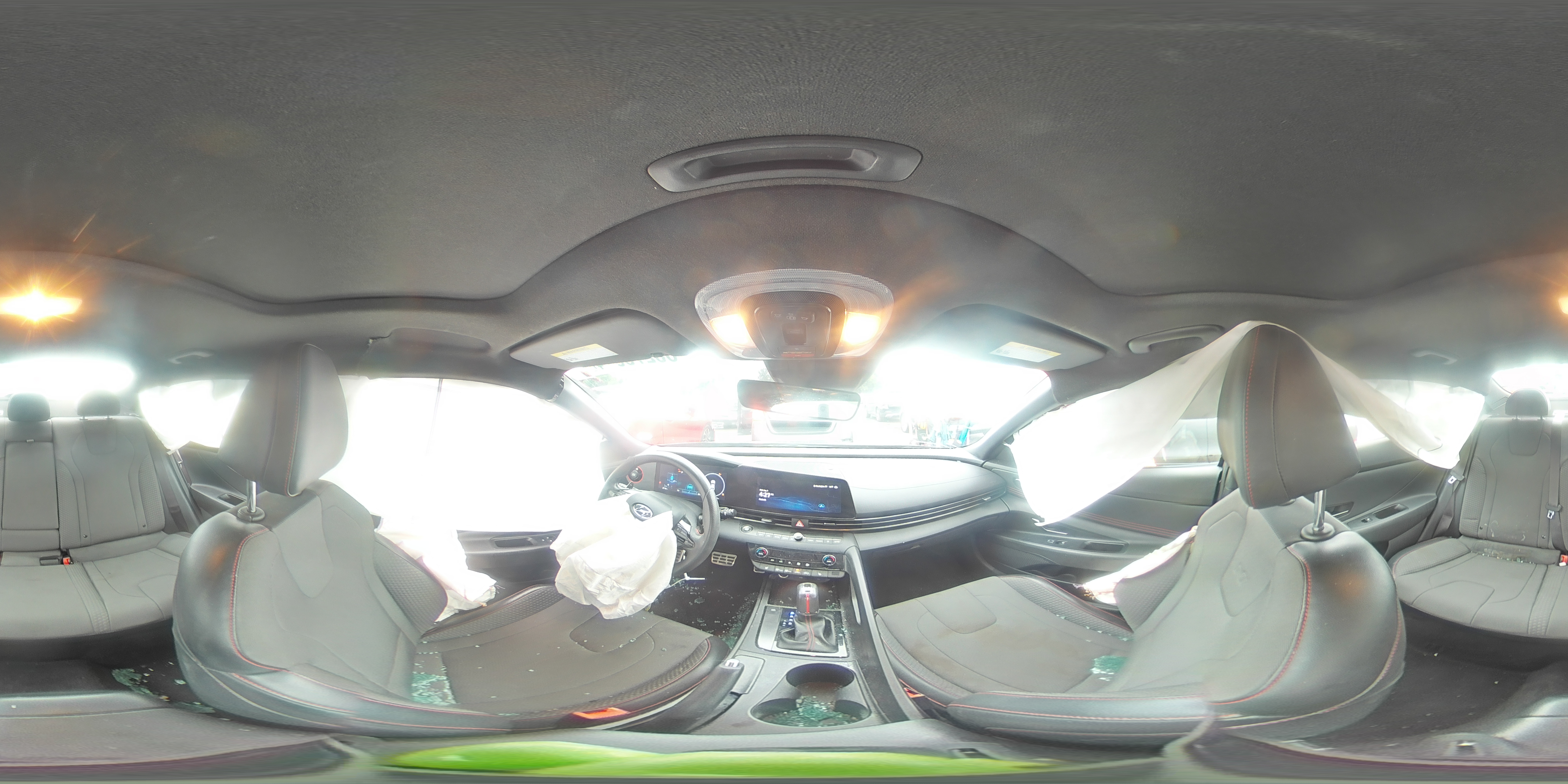 2023 Hyundai Elantra - Image 12