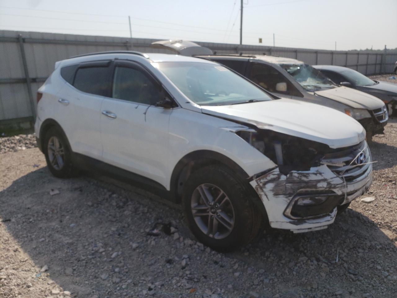 2017 Hyundai Santa Fe - Image 4